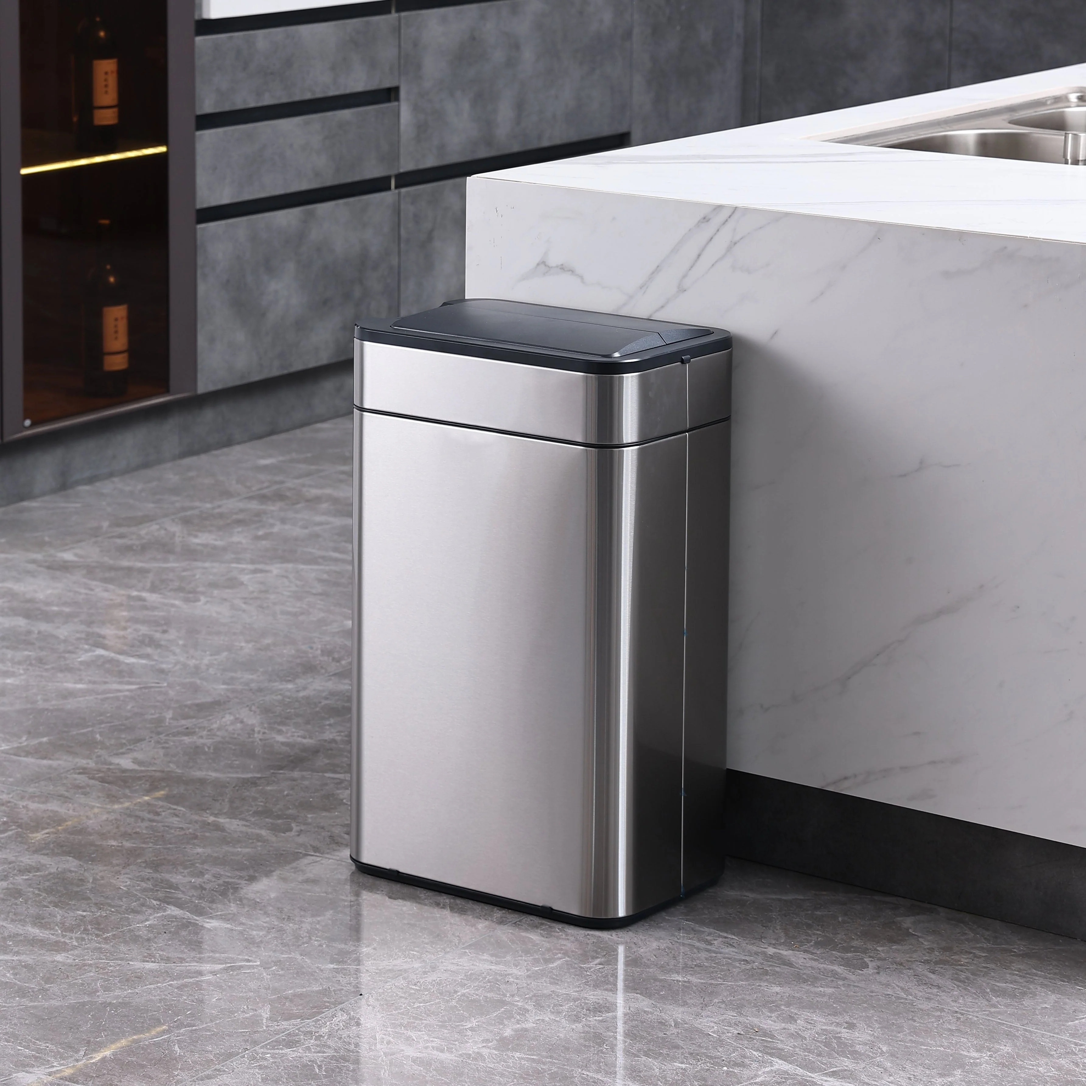 Poubelle en acier Sensor Wings 50L 2025