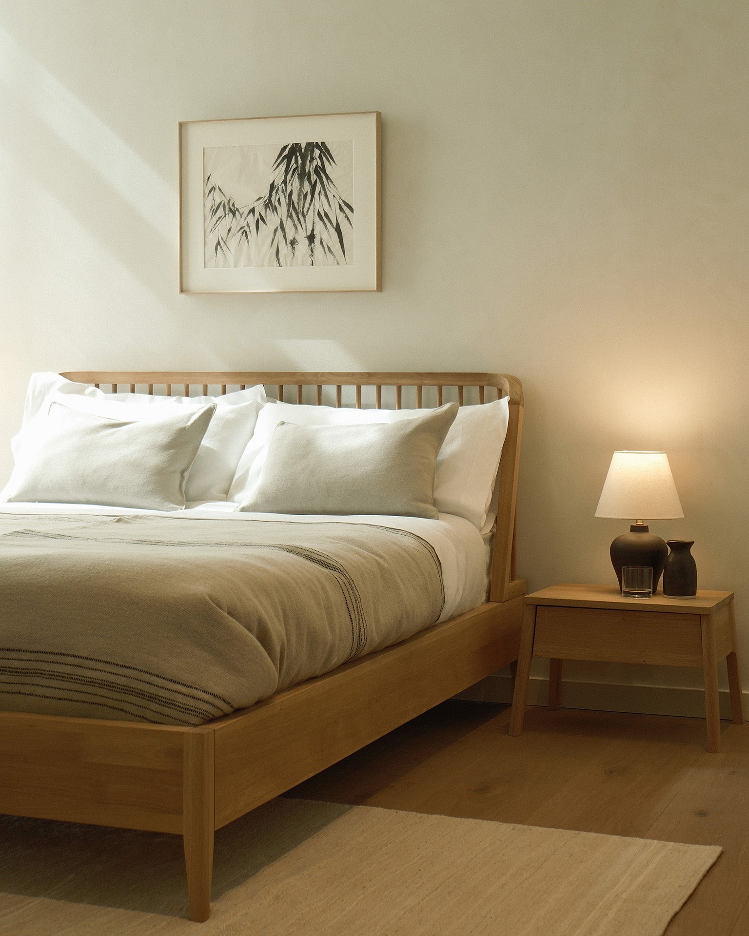 Spindle Bed - Oak