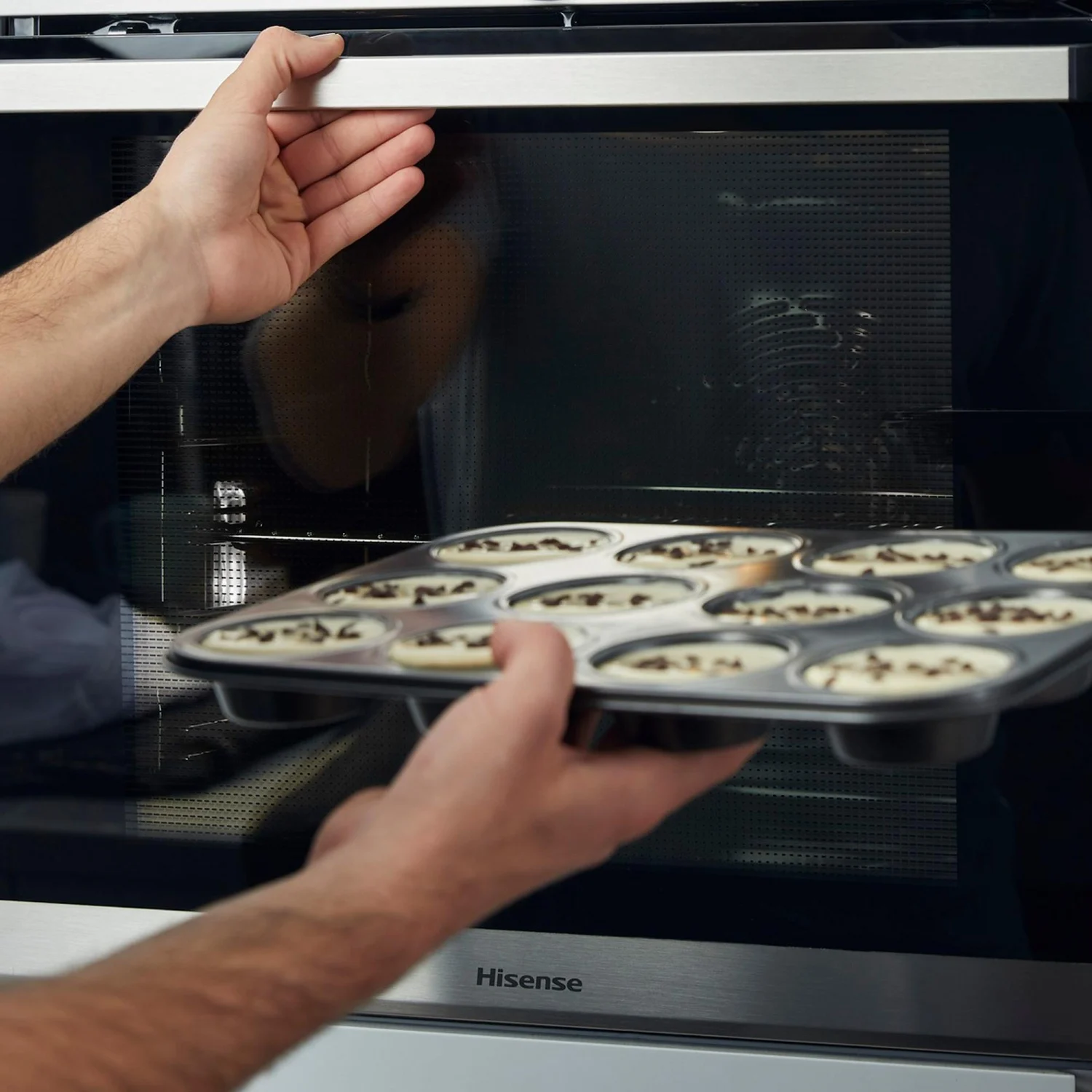 Hisense BSA66334PX Multifunktionsbackofen, 3,5 kW, 77 l, Klapptür, 9 Kochfunktionen, Energieeffizienzklasse A+ – Grau