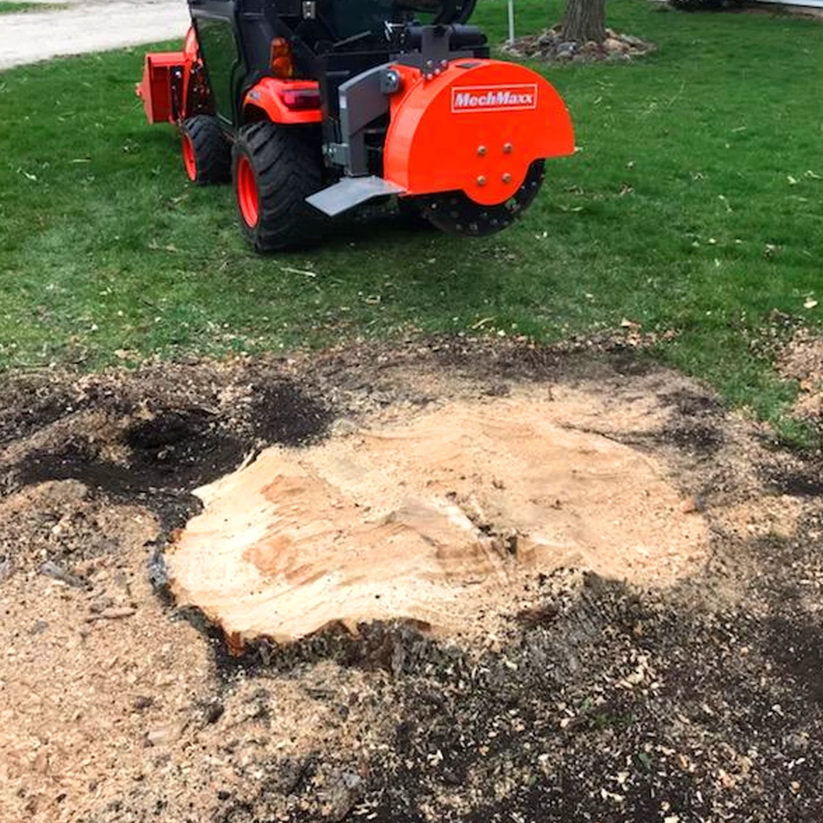 Broyeur de souches MechMaxx SG24 2025 – Attelage de prise de force 3 points avec 34 dents en carbure + arbre de prise de force inclus