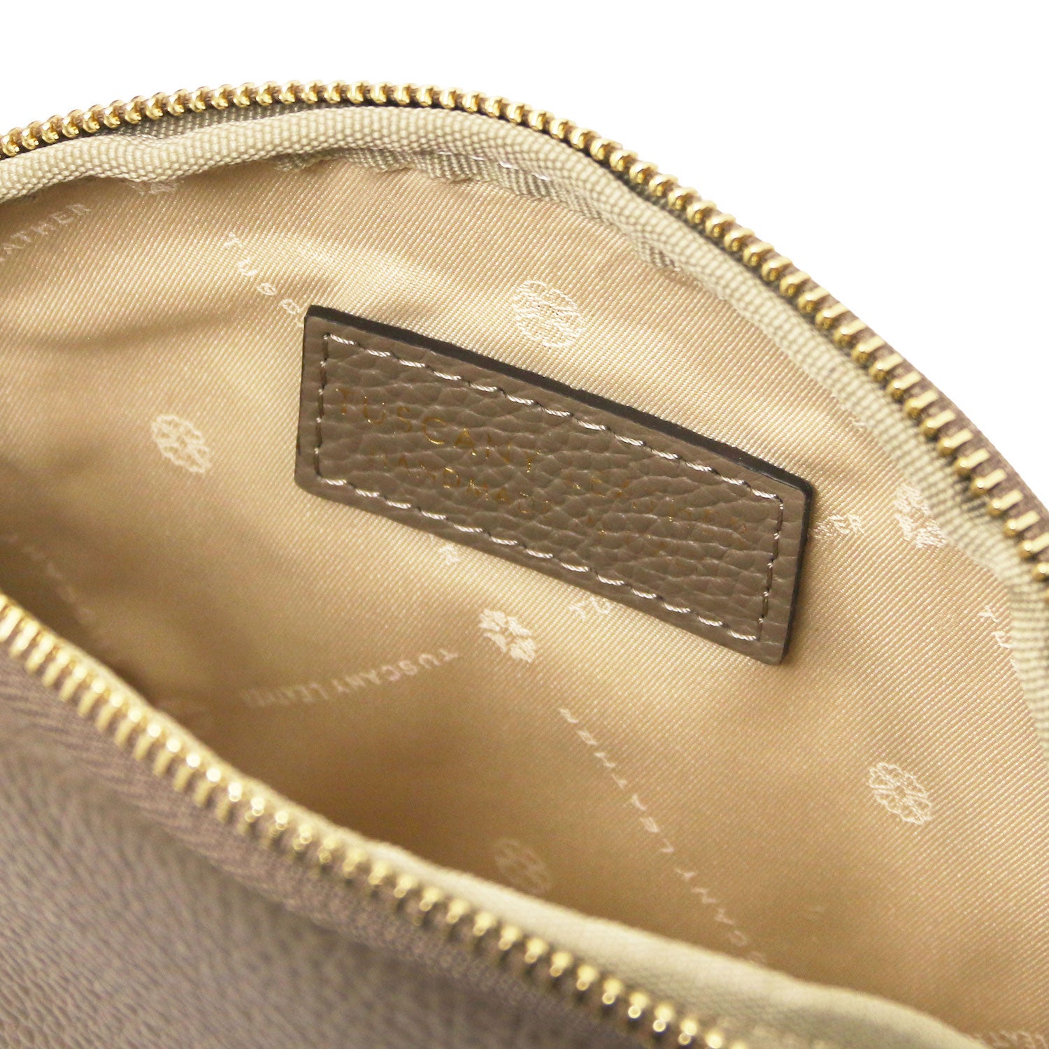 Vera - Soft leather toiletry case | TL142438