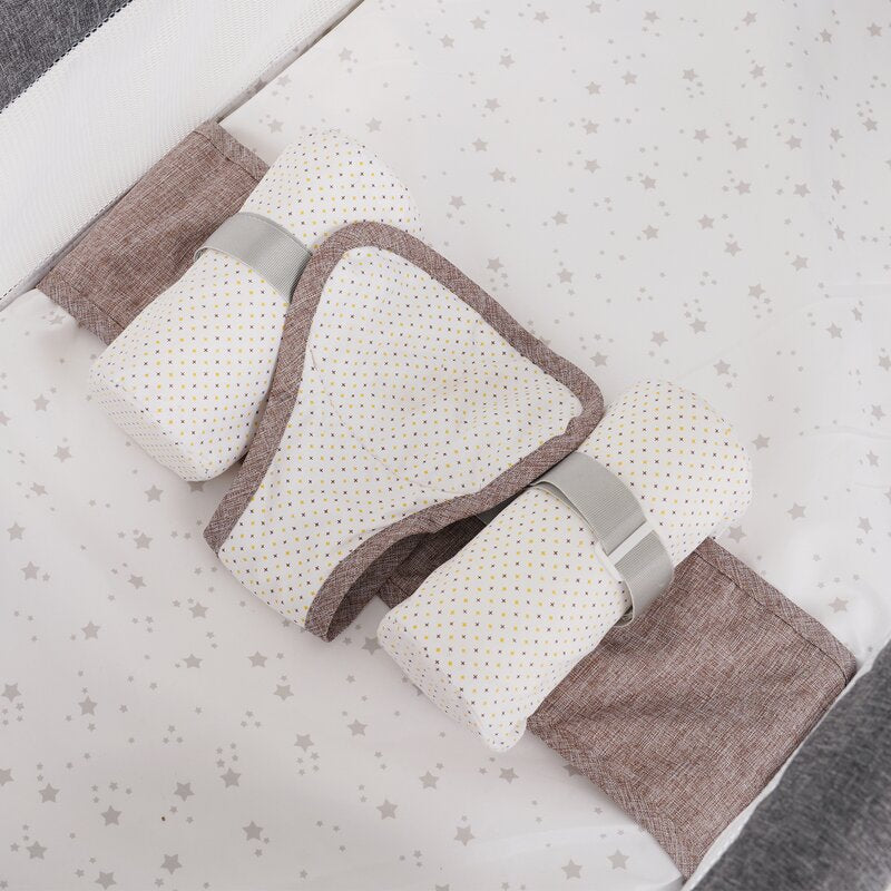 Intelligentes elektrisches Babybett-Set mit Musik, Babybett, Matratze und Babybettwäsche fürs Kinderzimmer