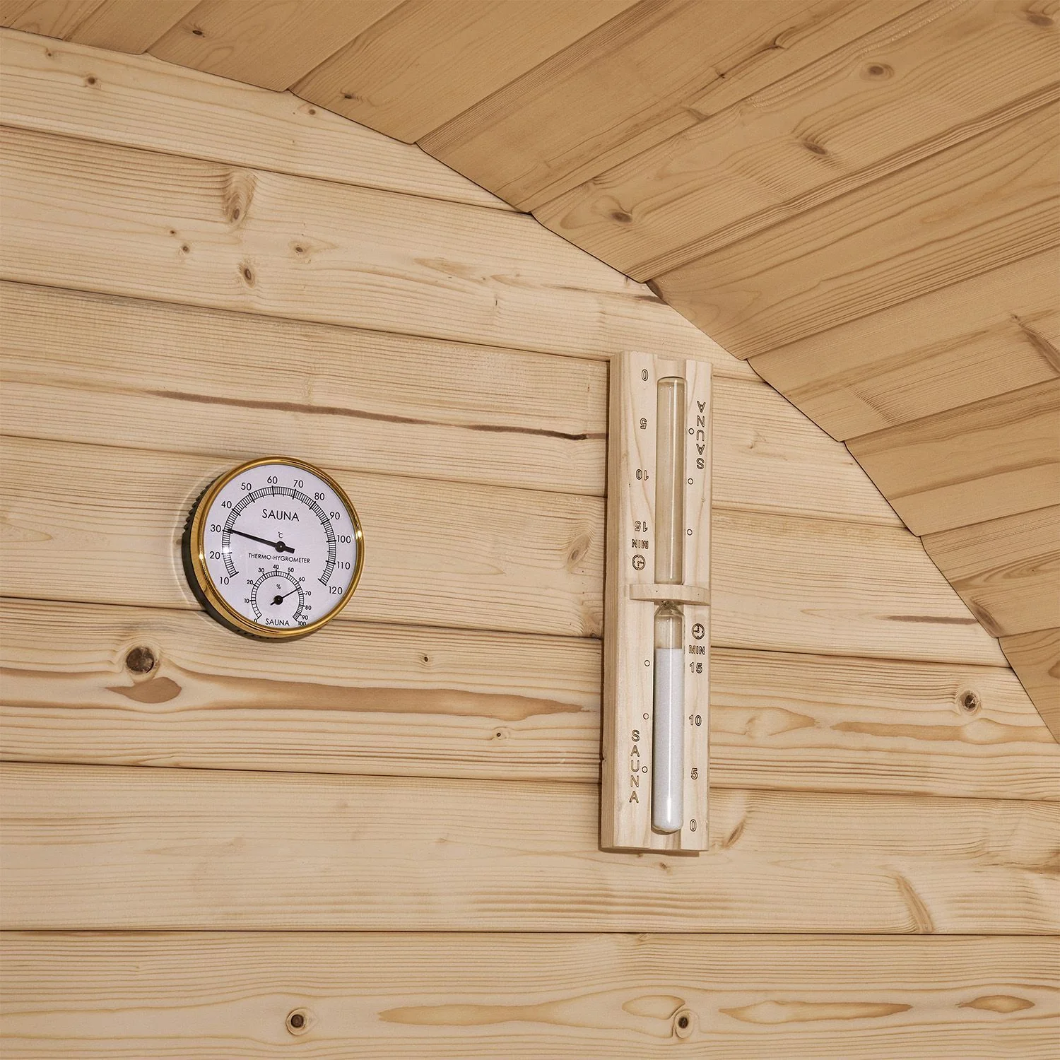 2025 Spitzbergen Fasssauna mit Saunaofen