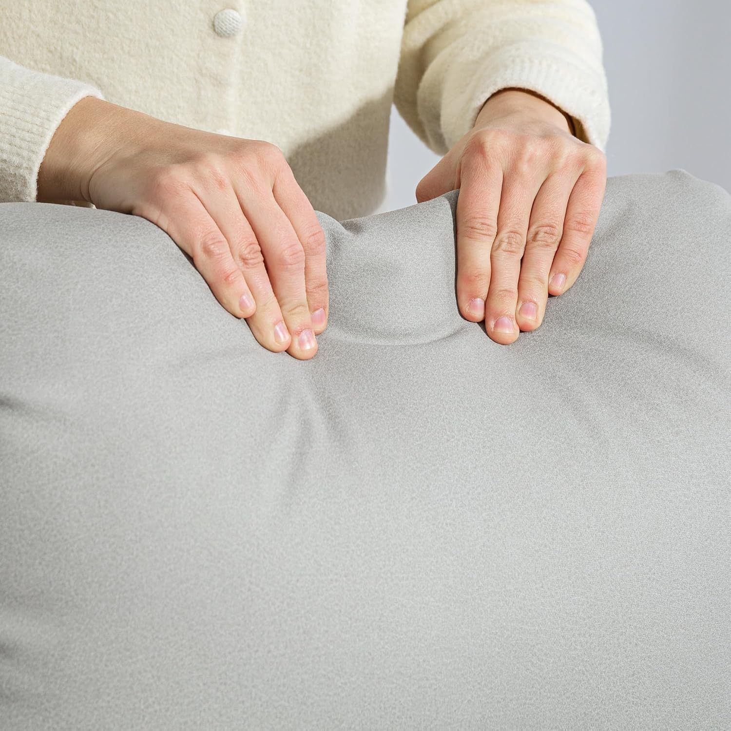 HOMCOM Massagesessel mit 8 Massagepunkten, elektrischer Verstellfunktion, Sofa mit 4 Liegepositionen (145°), Fernbedienung, Beistelltisch, 2 Seitentaschen und Getränkehalter, 77 x 93 x 105 cm, Beige