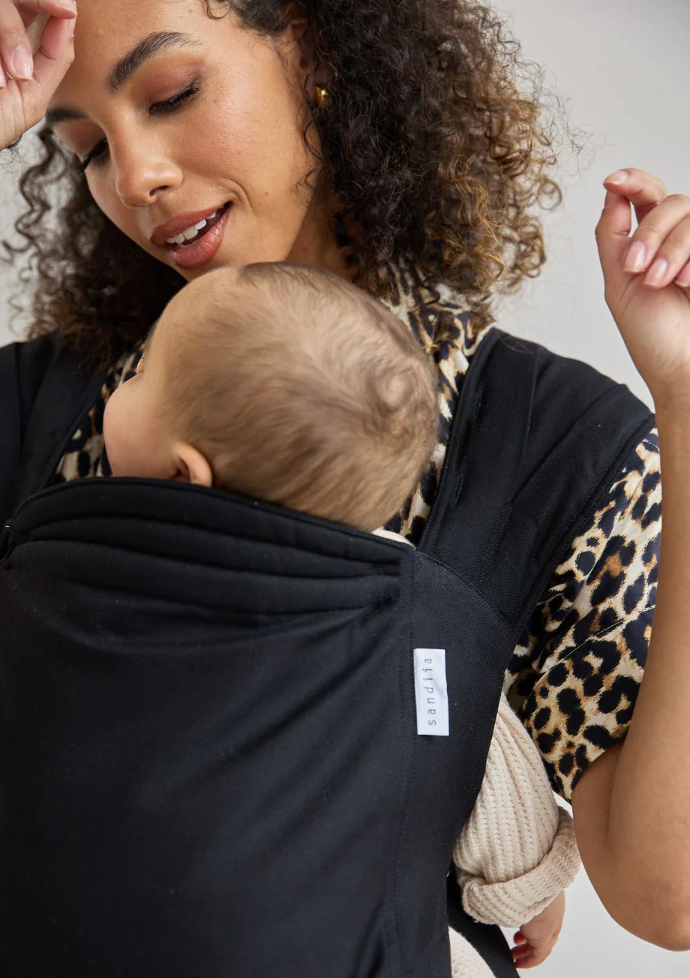 2025 „Zeitlose“ Babytrage Schwarz