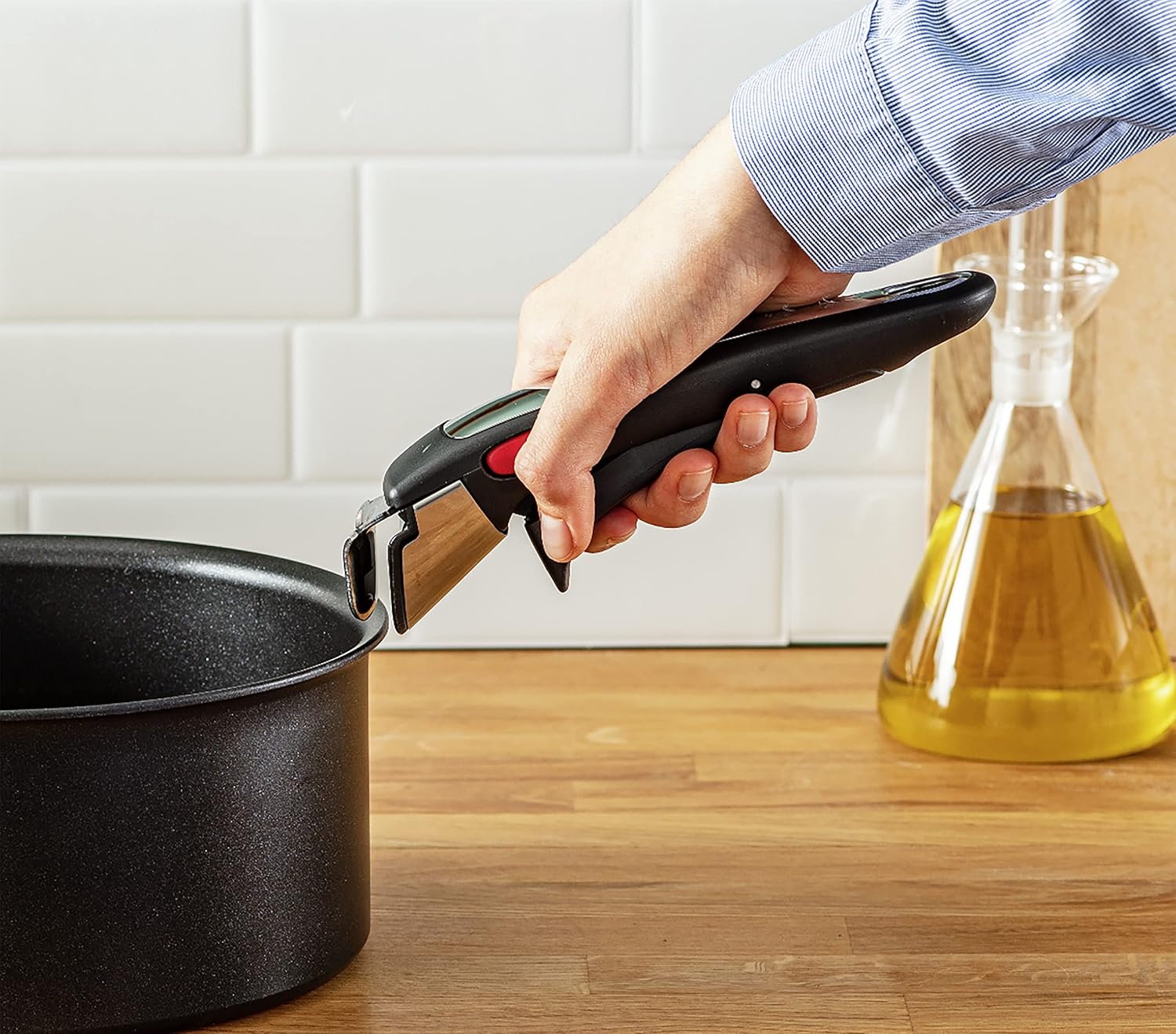 Tefal Ingenio Unlimited On – 3er-Set Töpfe (16/18/20 cm) + abnehmbarer Griff | Induktionsgeeignet, antihaftbeschichtet, mit Titanbeschichtung, Thermo-Signal, PFOA-frei, spülmaschinen- und ofenfest