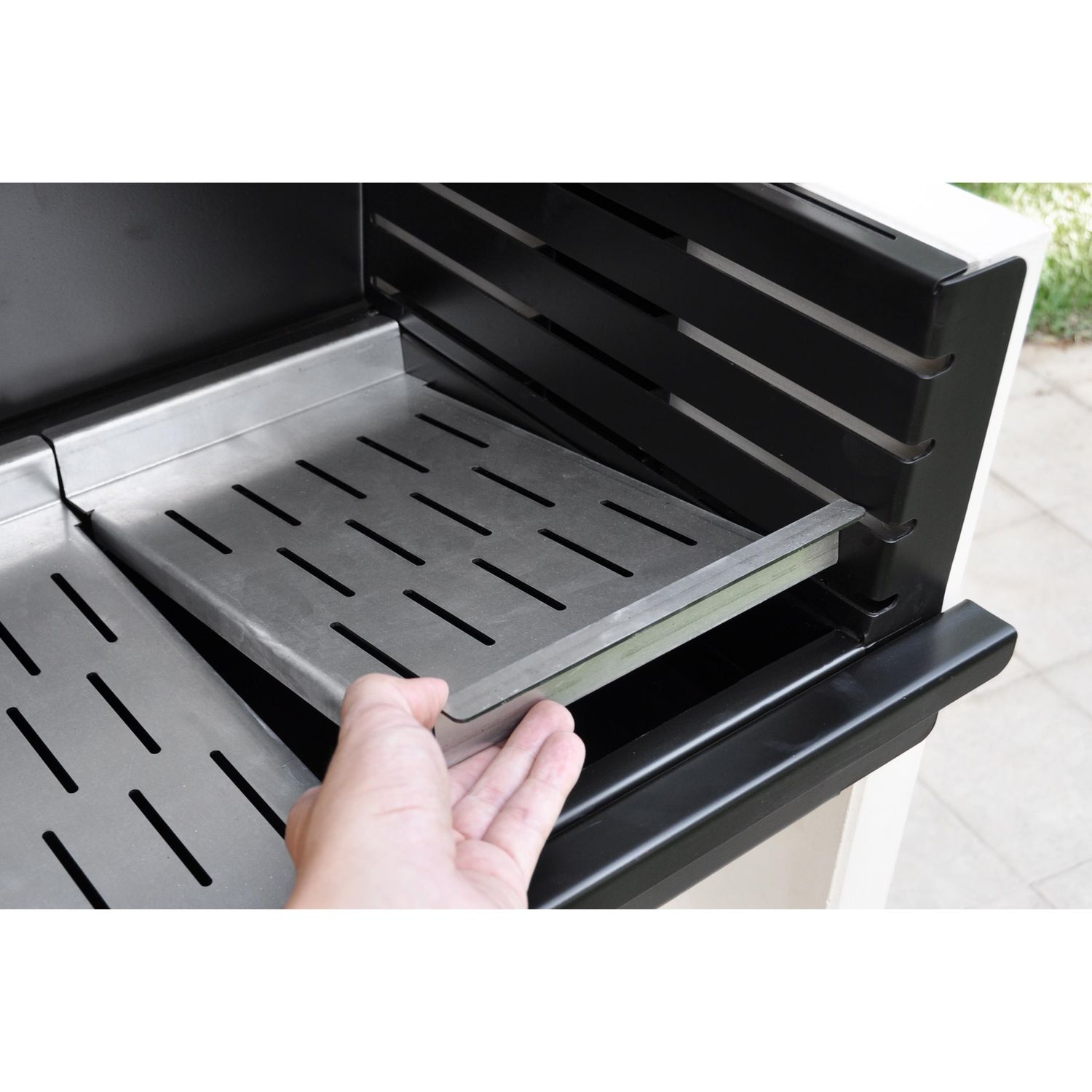 Venit Flex Carbon Betongrill und Brennholz