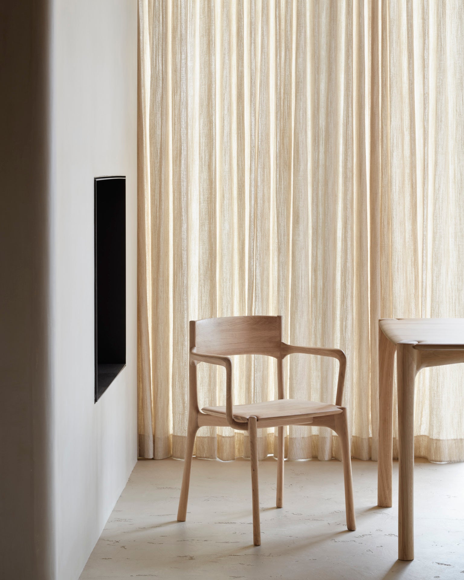 Silla de comedor PI - Roble con brazos