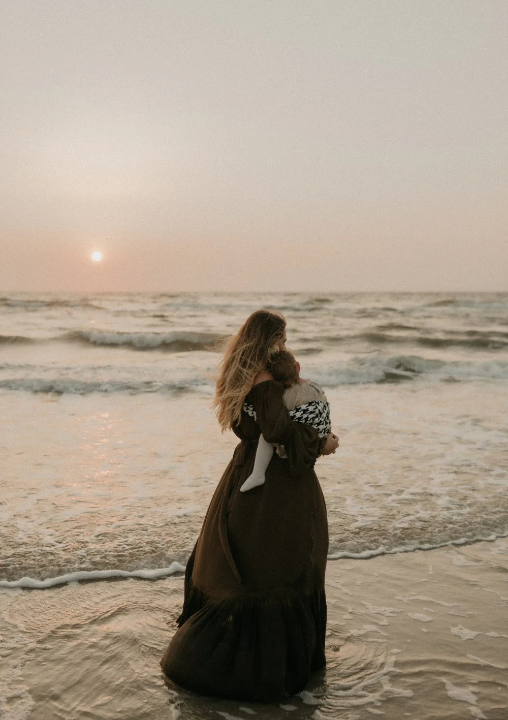 Premium-Kindertragegestell aus Jacquard-Hahnentrittmuster (Modelljahr 2025)