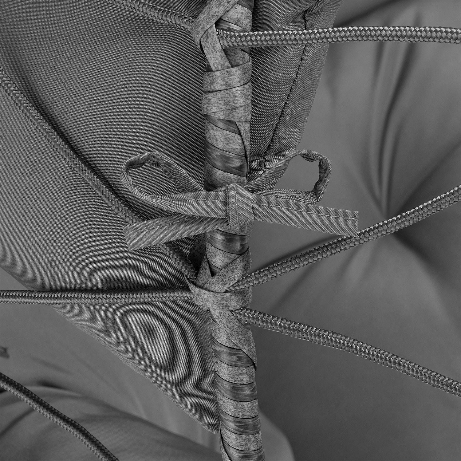 Fauteuil suspendu double Aria 2025 en résine tressée