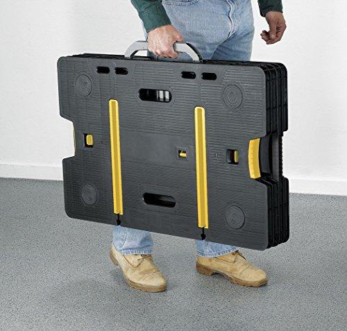 Table de travail pliante pour scie à onglet Keter, outils et accessoires de menuiserie avec serre-joints de 30 cm inclus – Rangement facile dans le garage, noir/jaune