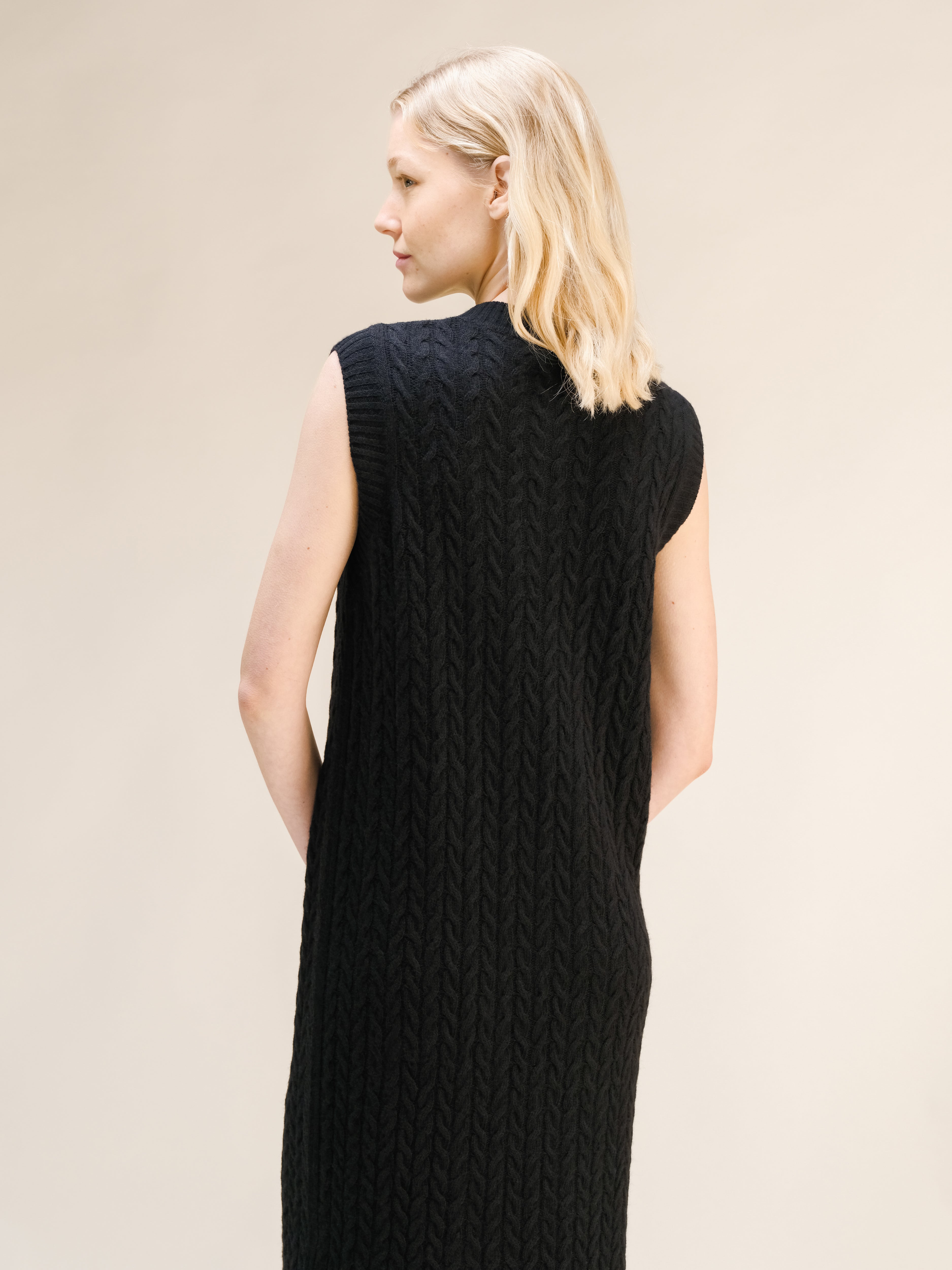 Wool & Cashmere Mix Sleeveless Cable Knit Dress