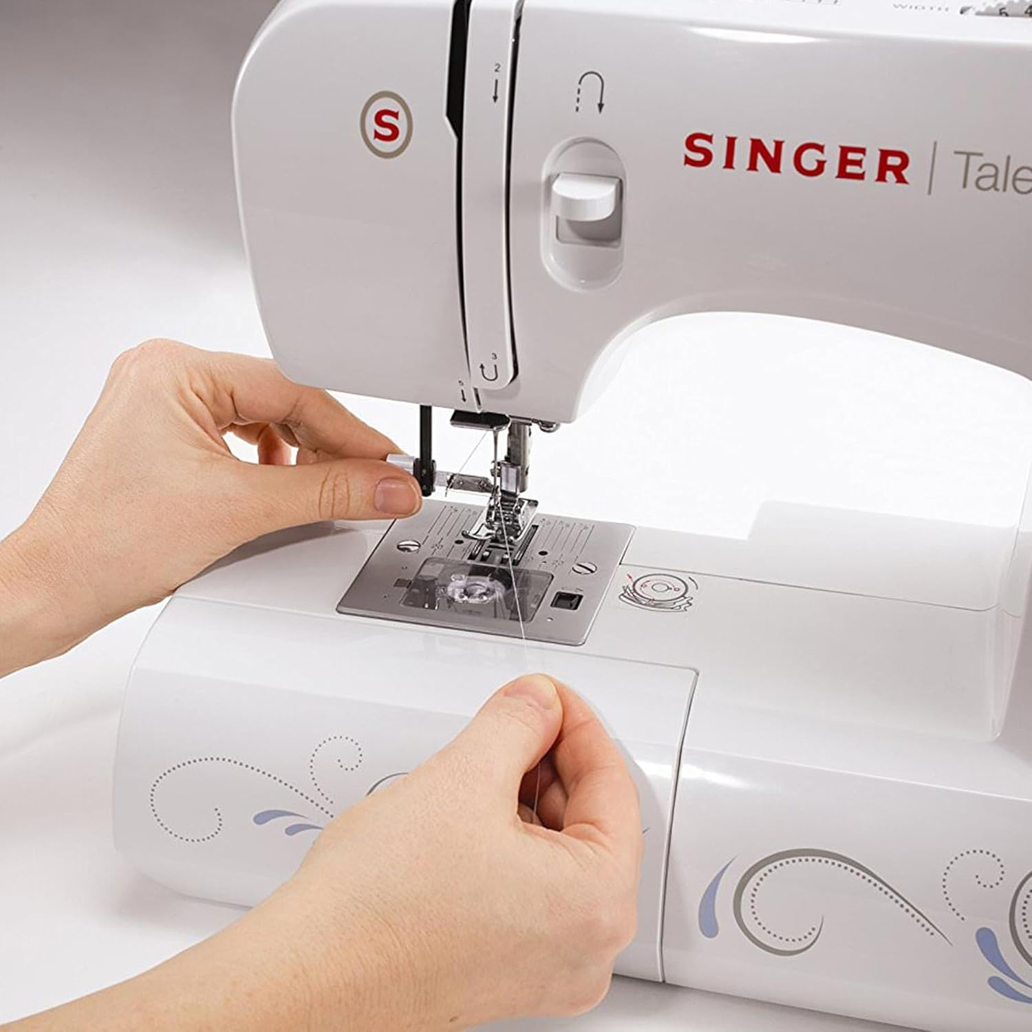 Singer Talent 3323-30 Mechanische Nähmaschine mit Nutzstichen, vollautomatischem Ein-Stufen-Knopfloch, Zickzackstich bis 6 mm, automatischem Einfädeln, professionelle Nähmaschine, Weiß
