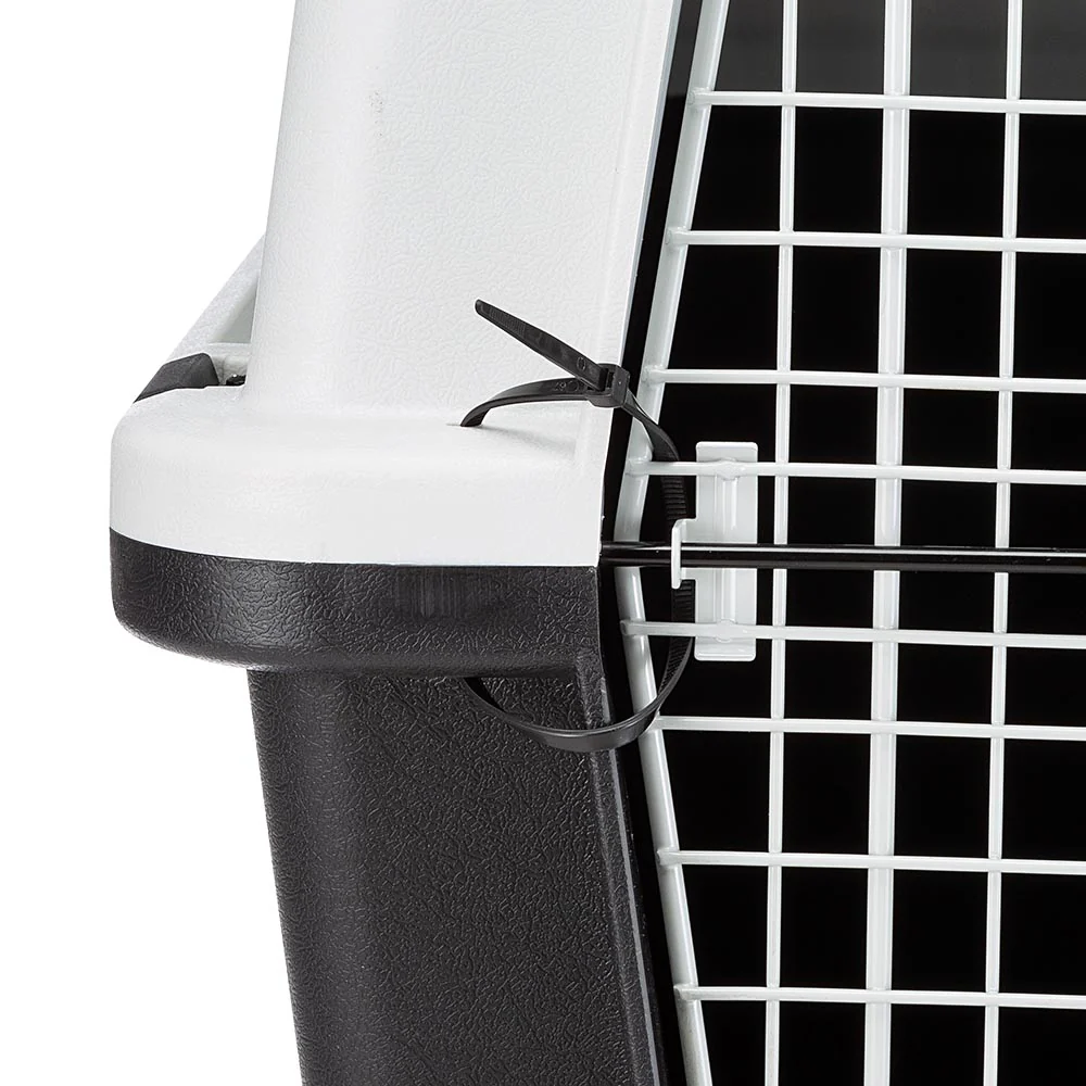 2025 Atlas – Kæledyrstransportør. Sikker, ventileret og IATA-kompatibel. Til bil, tog, båd og fly. Valgfrie hjul og netkit.