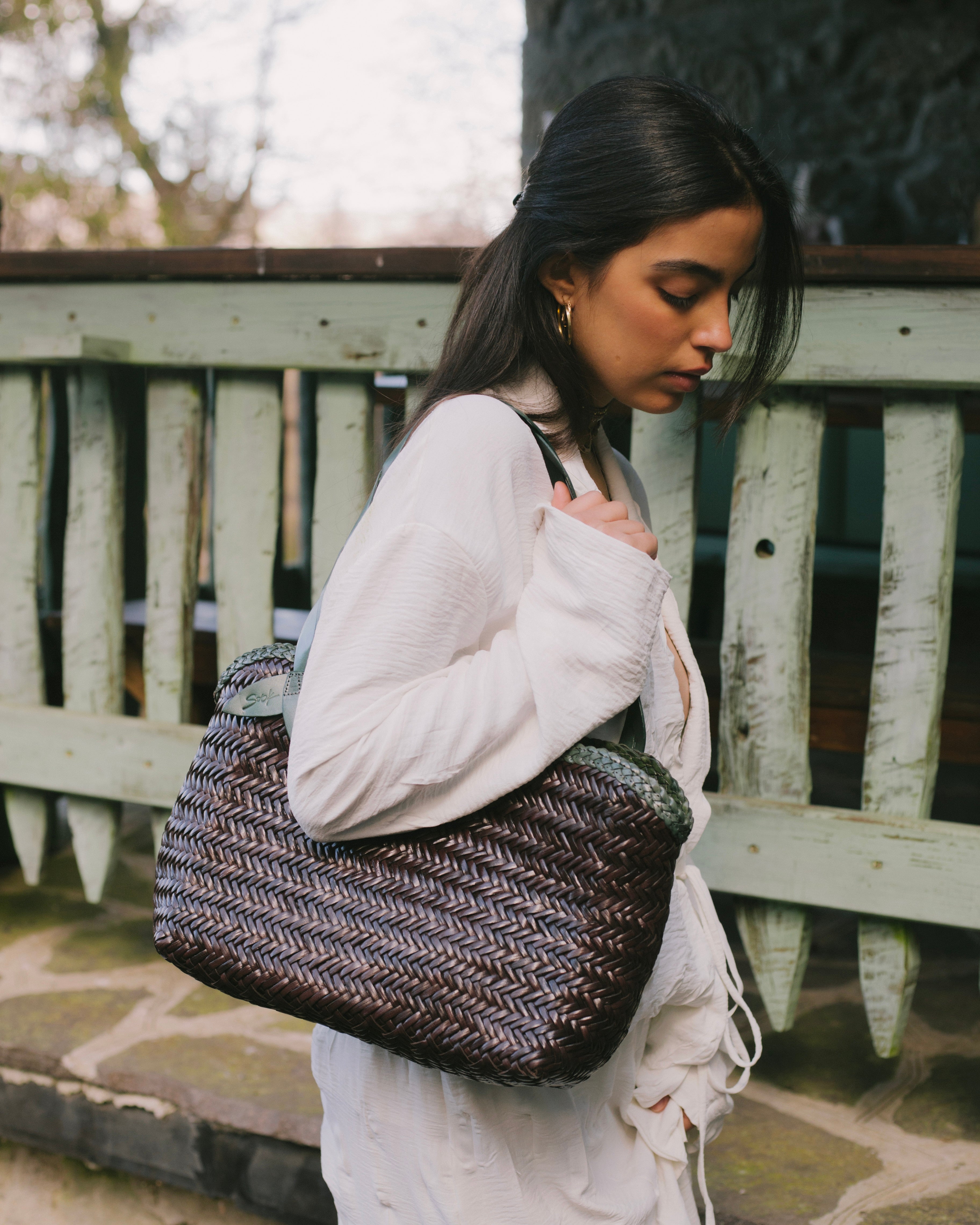 Léafa - Handwoven Leather Shoulder Bag | Green & Coffee
