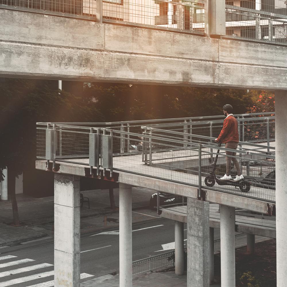 Bongo Series Z Offroad Dunkelgrün