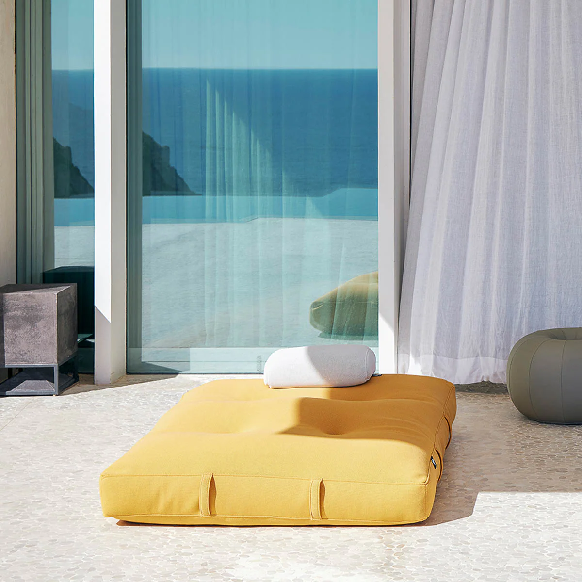 Bali schwimmender Liegestuhl