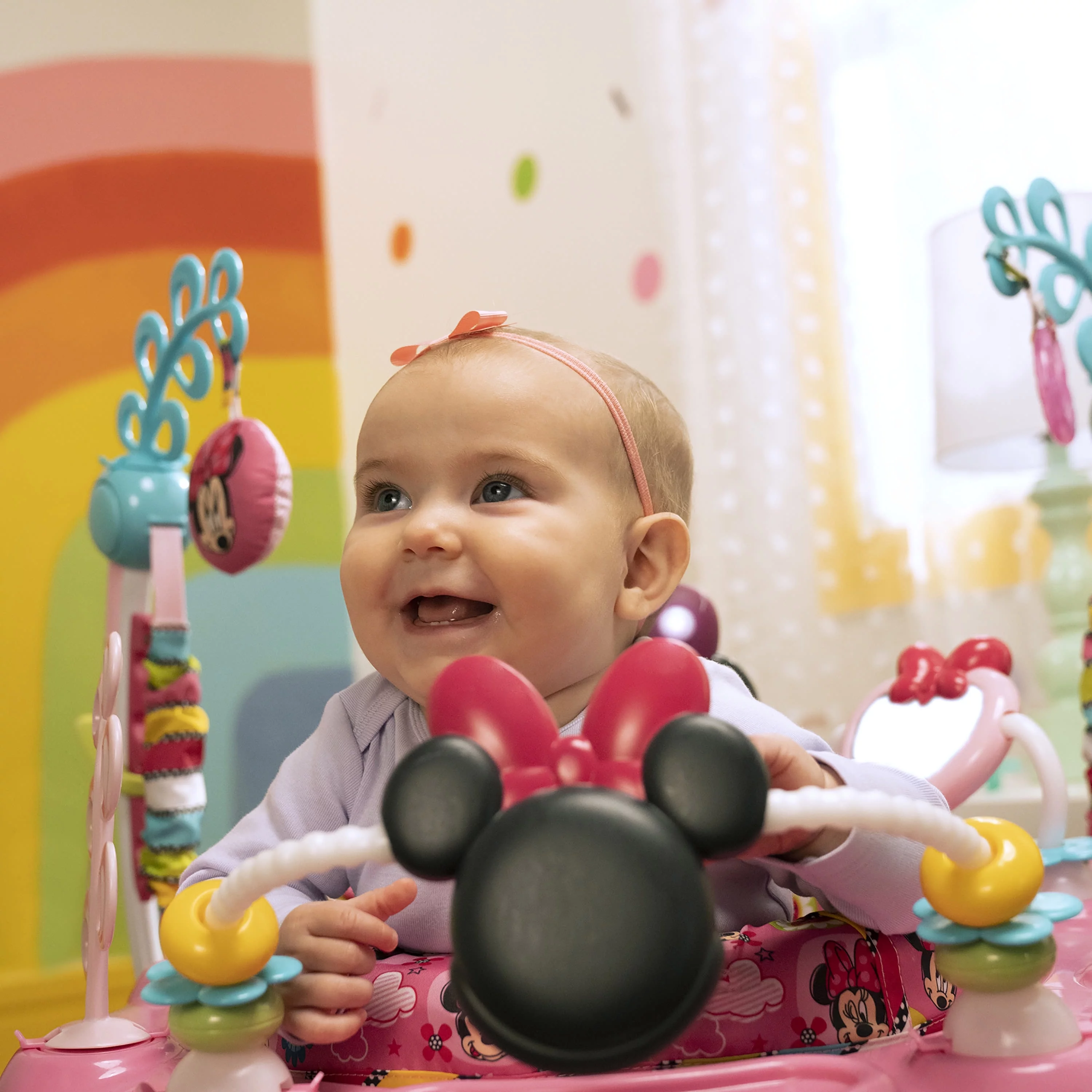 2025 Bright Starts Disney Baby Minnie Mouse PeekABoo ist eine Aktivität mit viel Licht und Musik. vor 6 Monaten