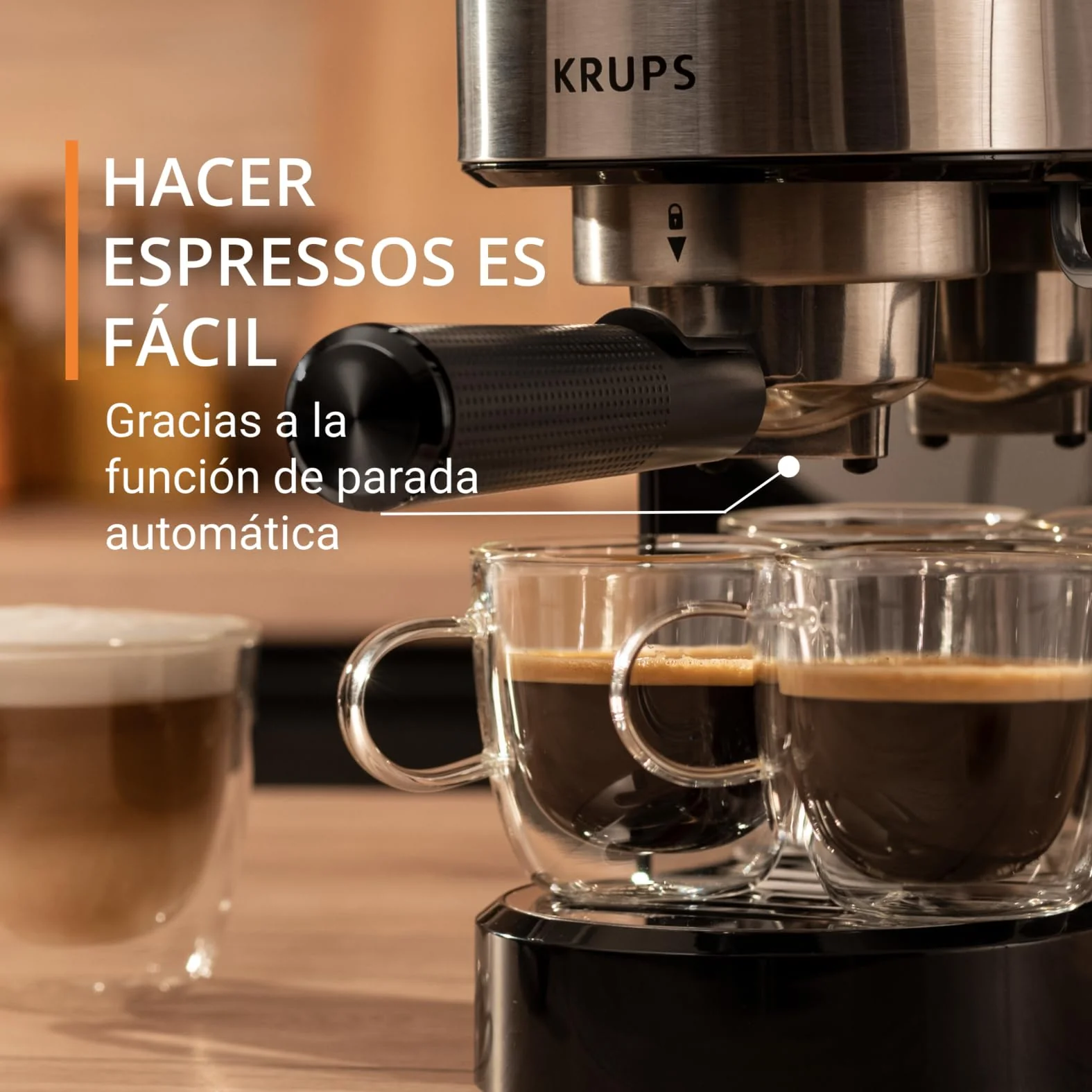 Machine à expresso Krups Virtuoso Essential - 15 bars. Acier inoxydable noir. Design compact et élégant. Arrêt automatique. Expresso et cappuccino. Thermobloc. Buse vapeur. Doseur inclus. XP4418