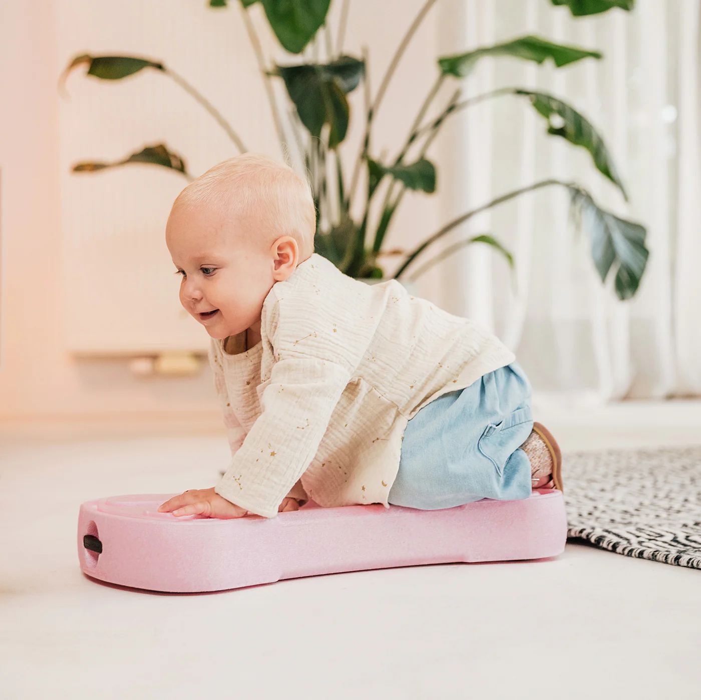 2025 Scoot and Ride Min første 3-i-1 gåstol og løbehjul i pink