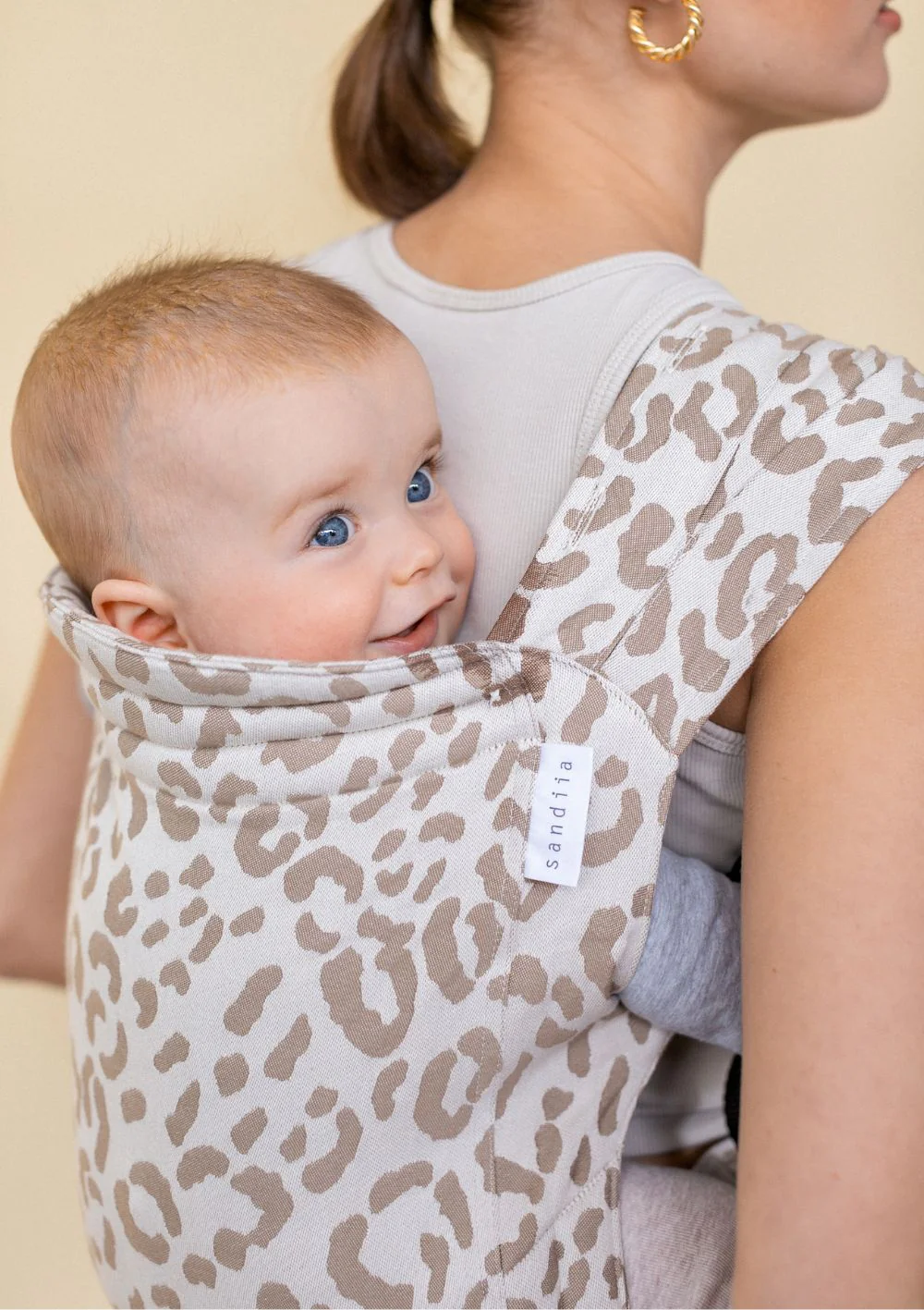 2025 Babytrage „Tiimeless“ Leodiia Sand