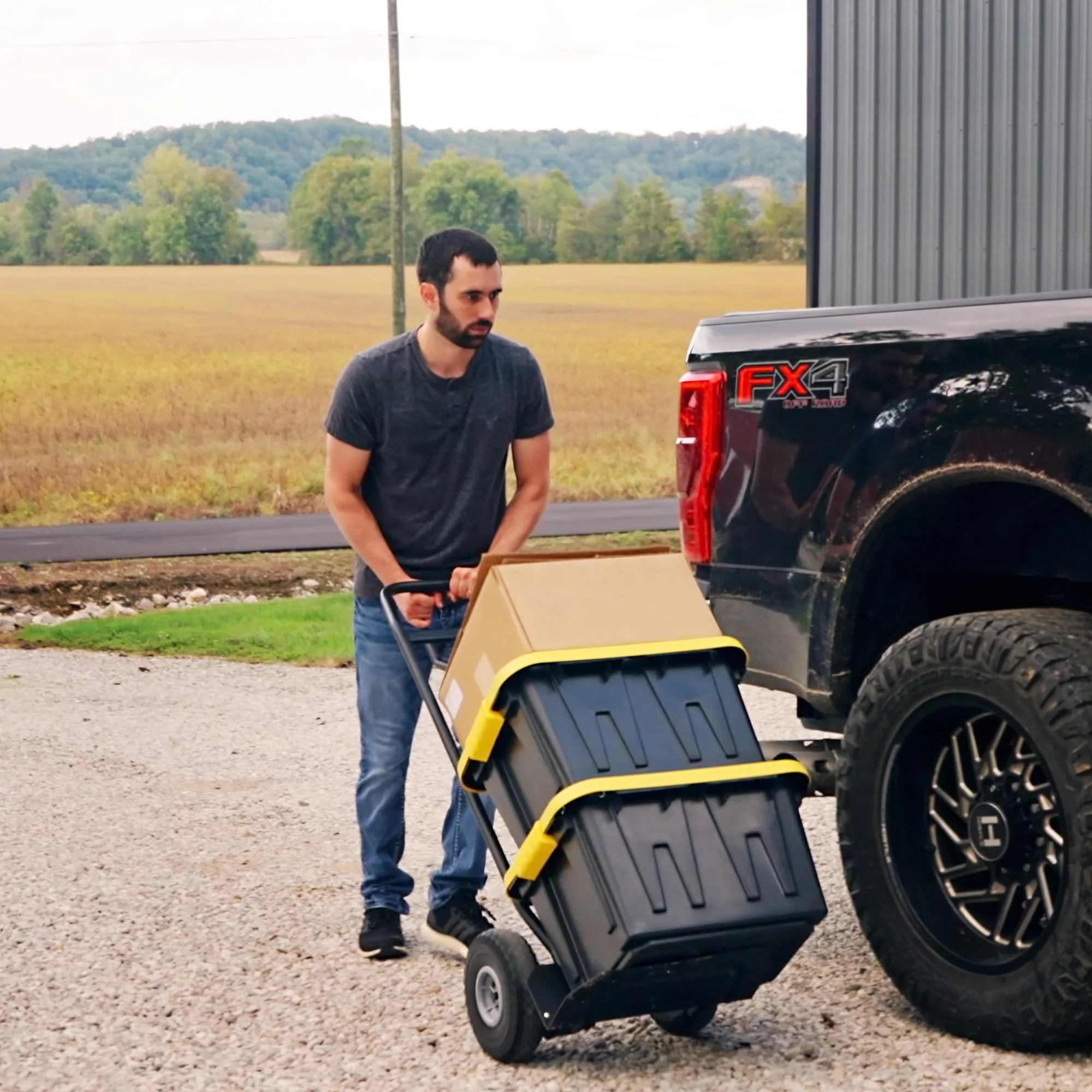 Diable de manutention COSCO Load Assist 2025 avec poignée en P et roues increvables. Capacité de charge : 360 kg