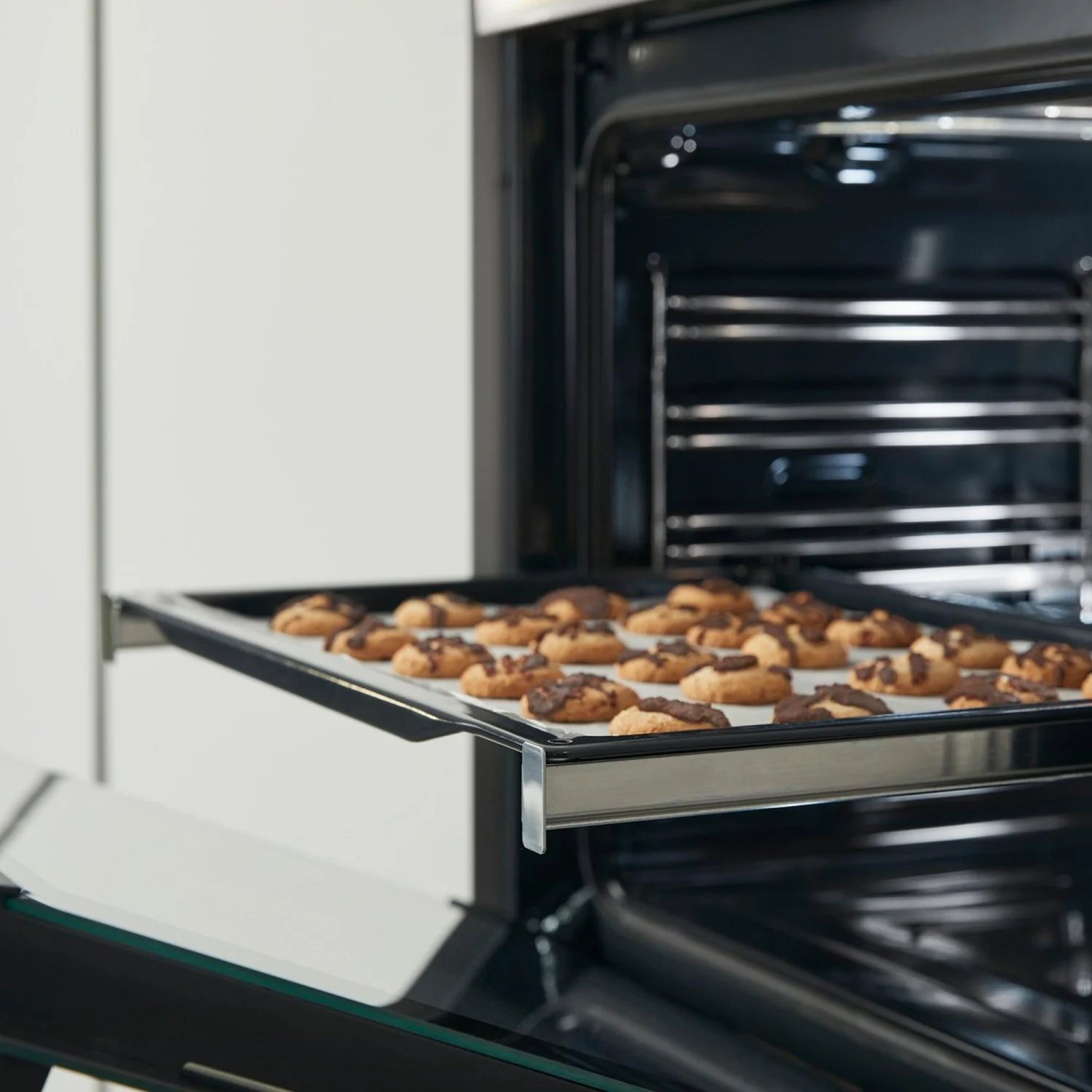 Hisense A+ Backofen BSA66334PG