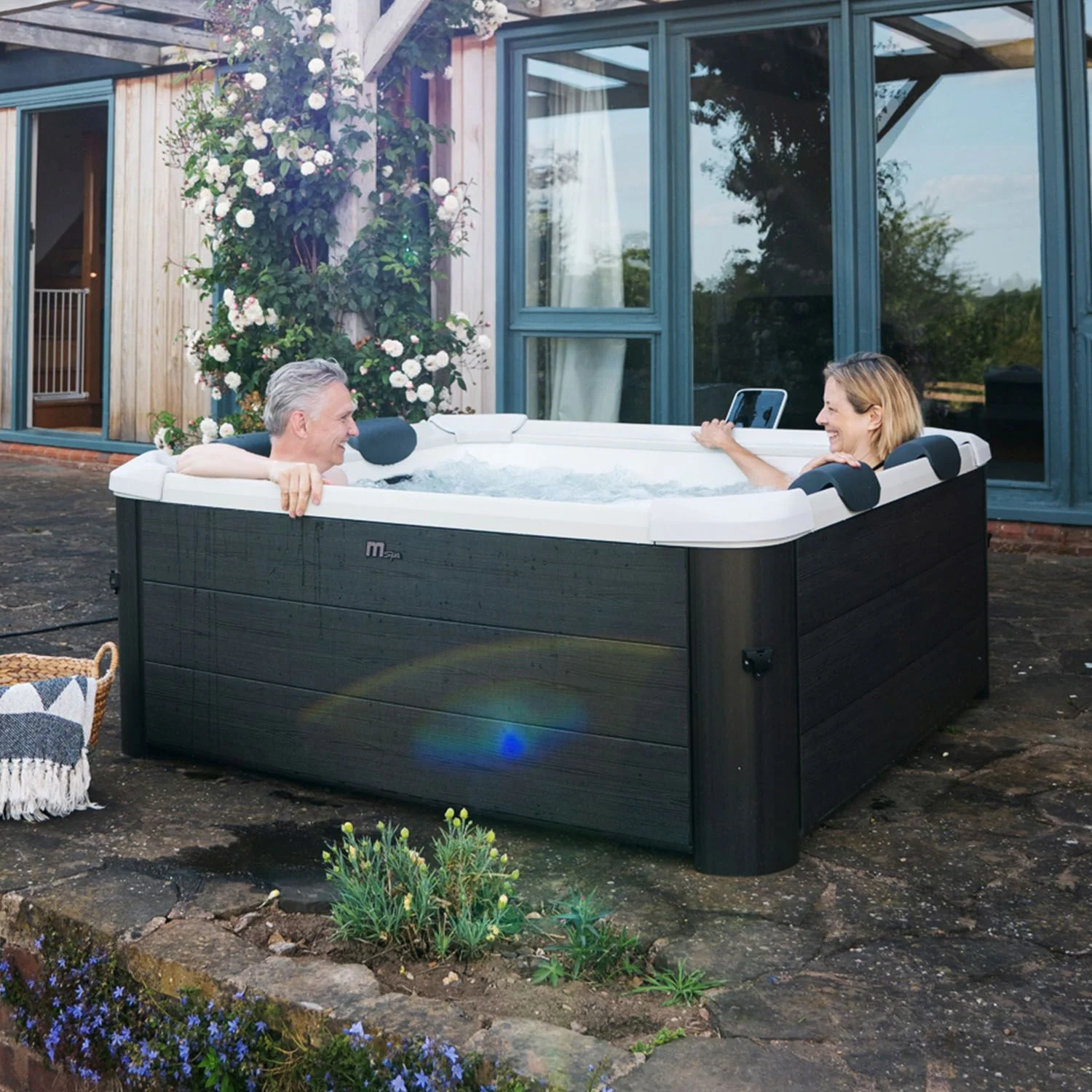 Spa Whirlpool Oslo 2025 avec éclairage LED