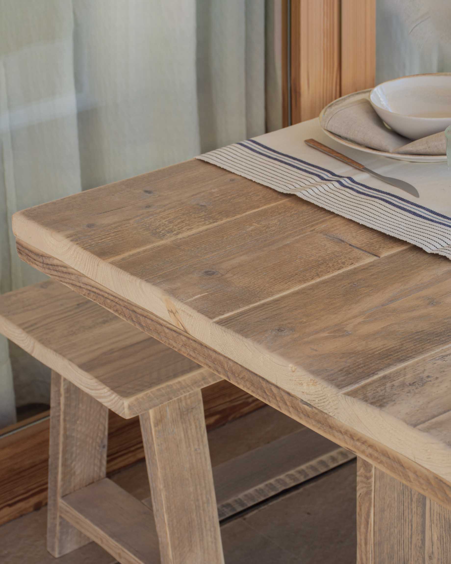 Table d'extérieur Ayres