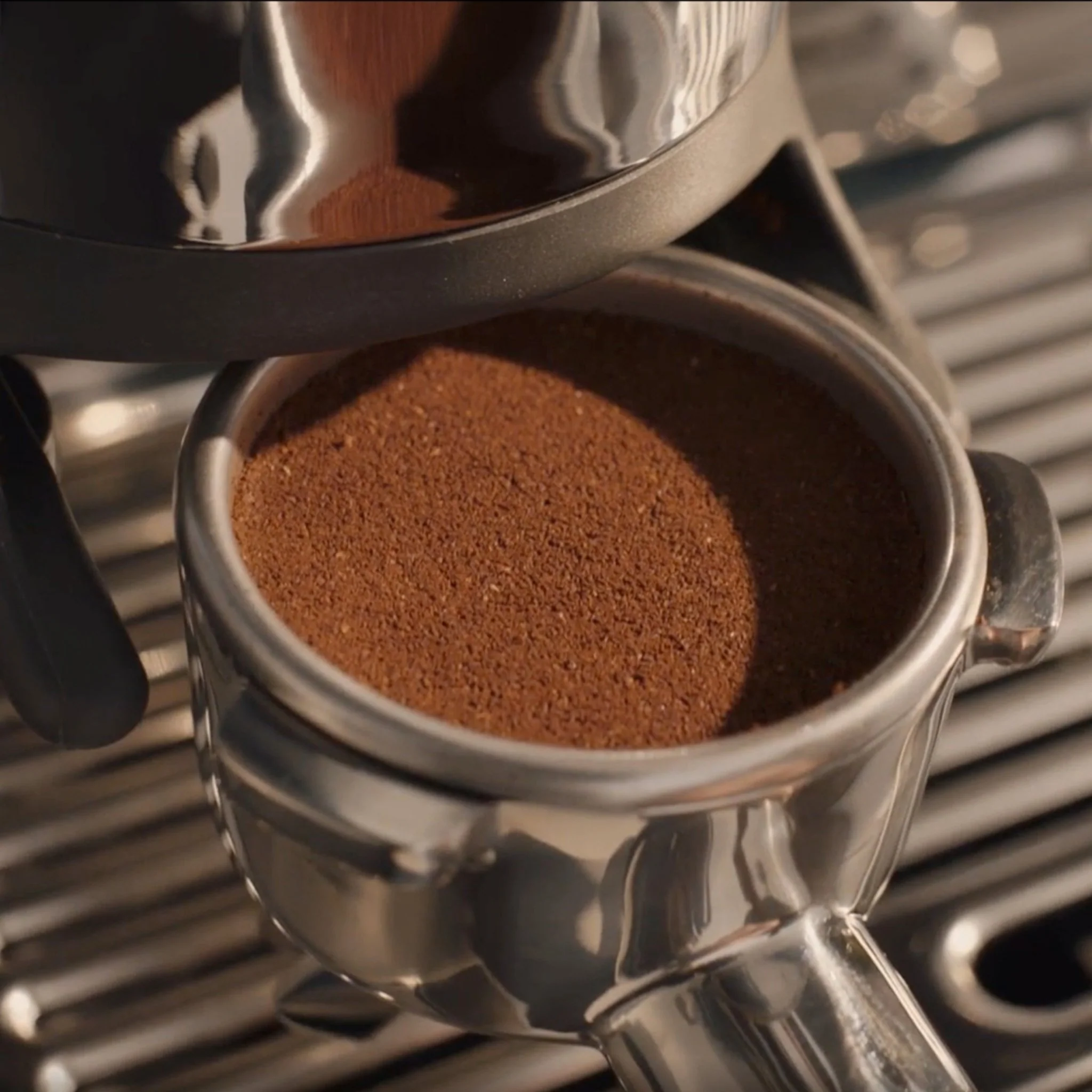 Barista Express™ Impress fra Sage i rustfrit stål | SES876BSS4GUK1