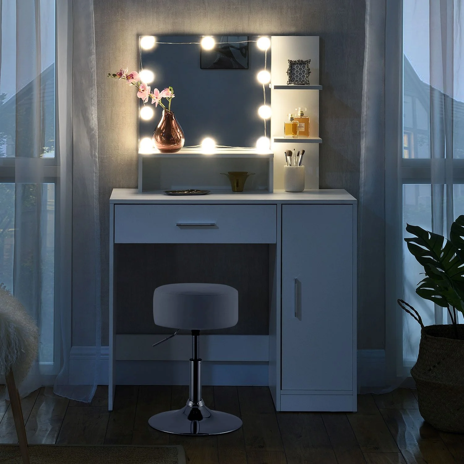 Zoey Schminktisch (Modelljahr 2025) mit Tonia Hocker