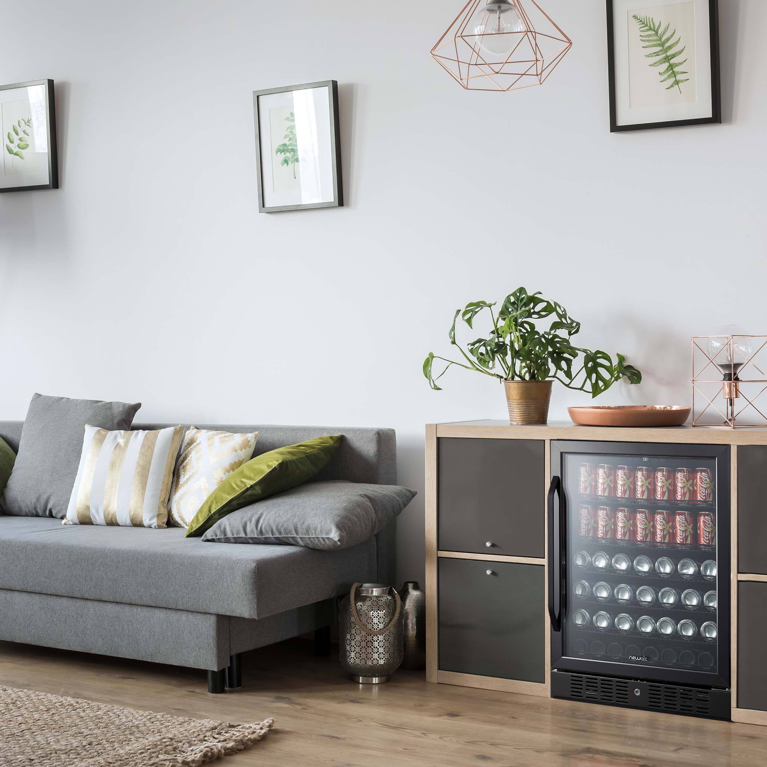 Newair® Einbaukühlschrank (2025) mit 177 Dosen Fassungsvermögen – 24 Zoll – Schwarzer Edelstahl