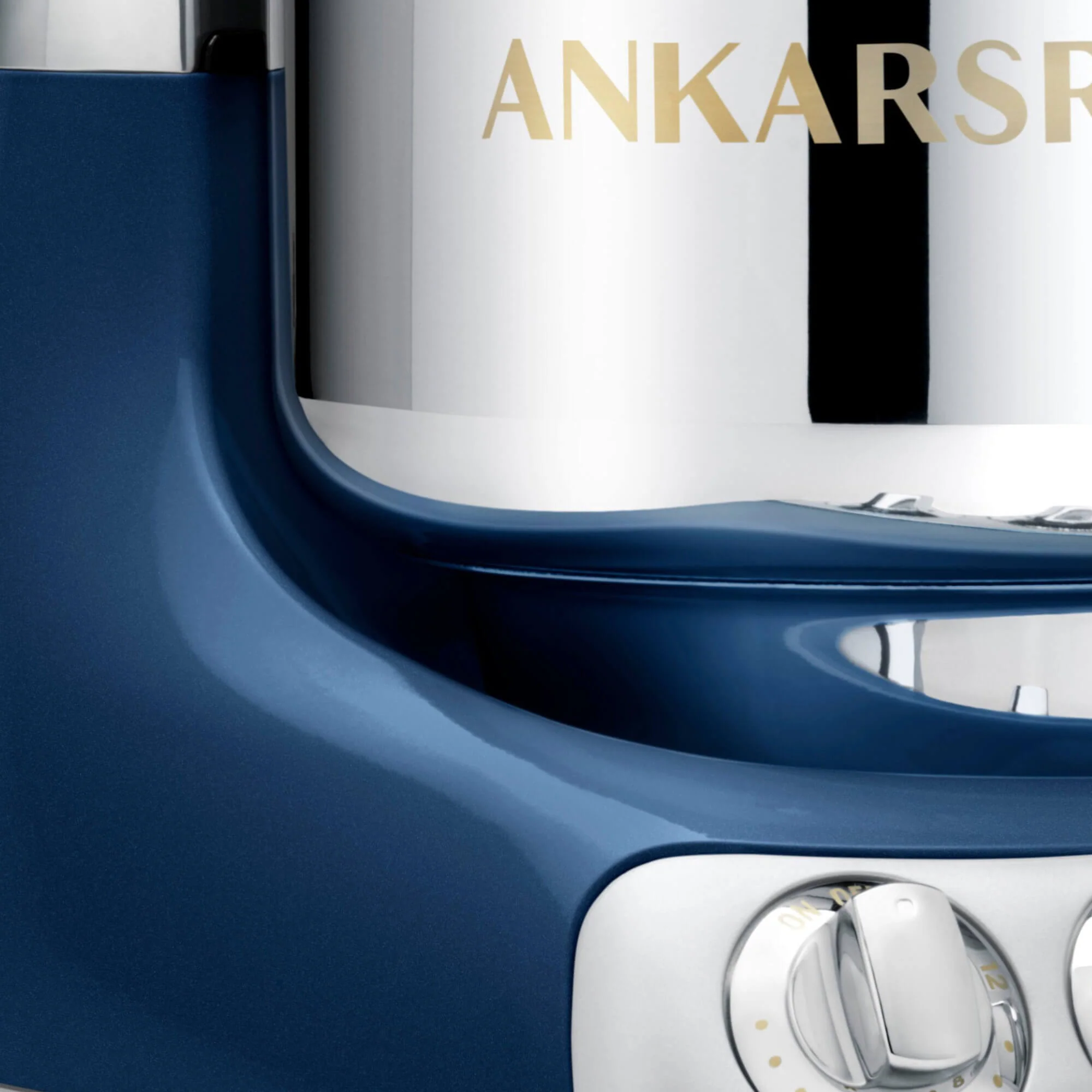 2025 Ankarsrum Assistent Original 6230 foodprocessor – 600 W. 7 L skål i rustfrit stål. Oceanblå. Alsidigt tilbehør. Stille drift.