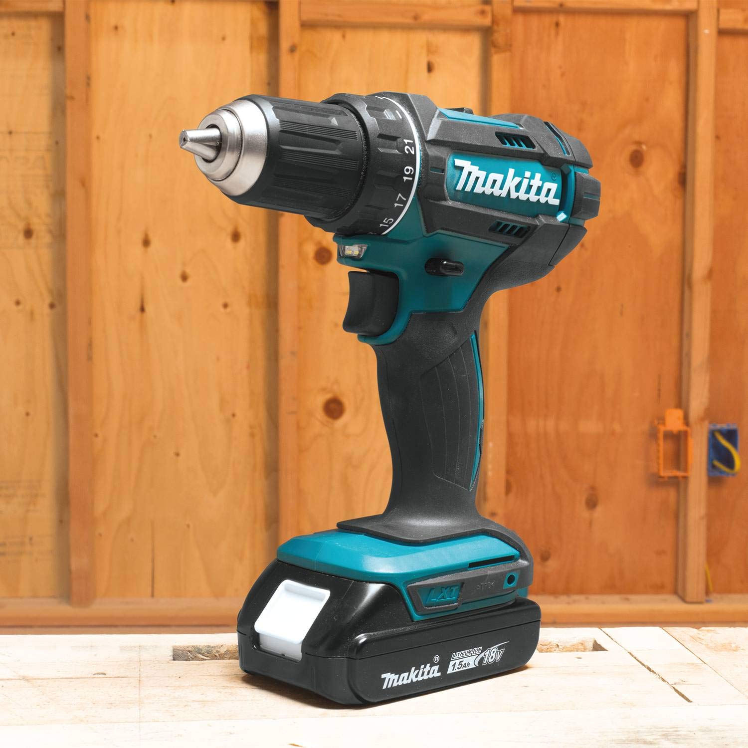Makita CT225SYX 2-teiliges Kompakt-Akku-Kombi-Set (18 V Lithium-Ionen) LX®