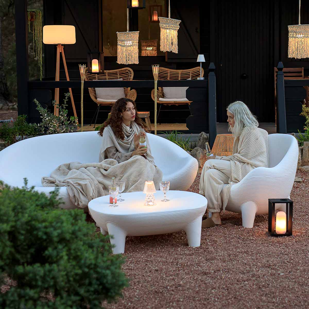 Jamaica Outdoor-Sofa mit Solarbeleuchtung