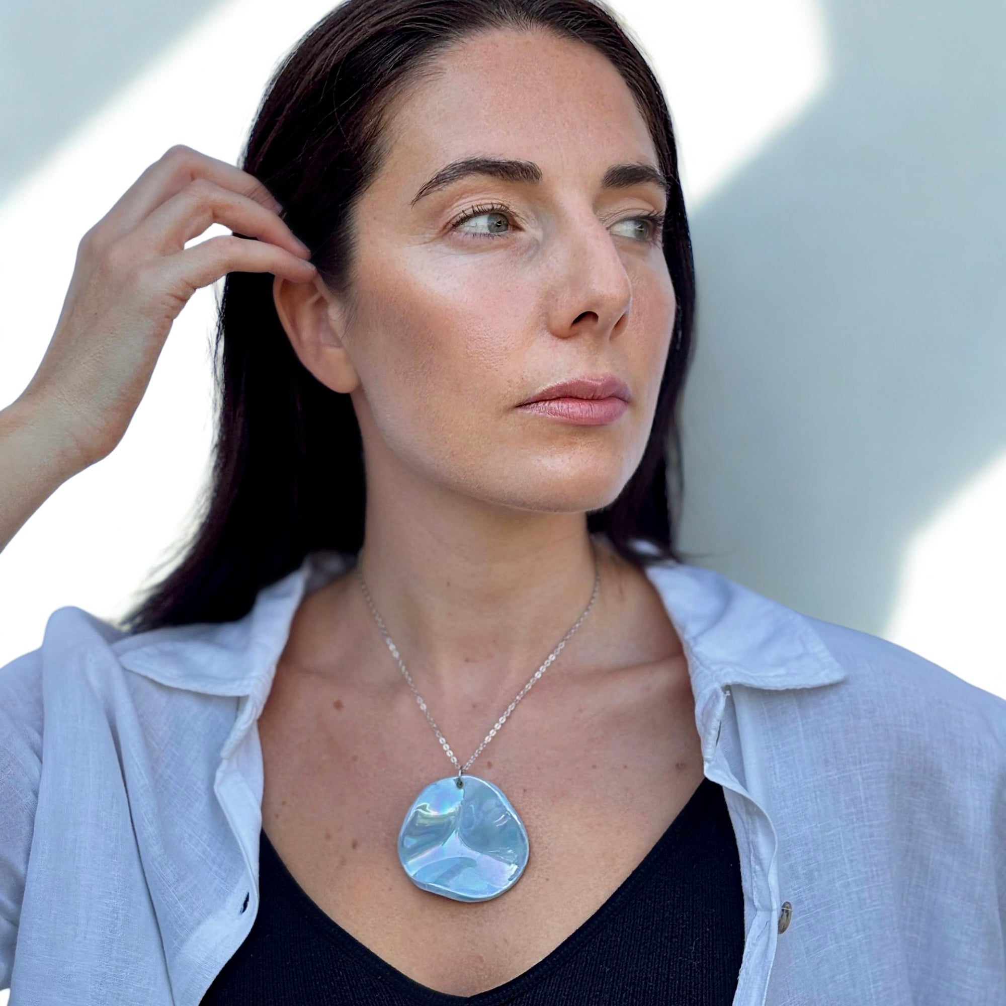 Perla | Handcrafted pearl light blue ceramic necklace