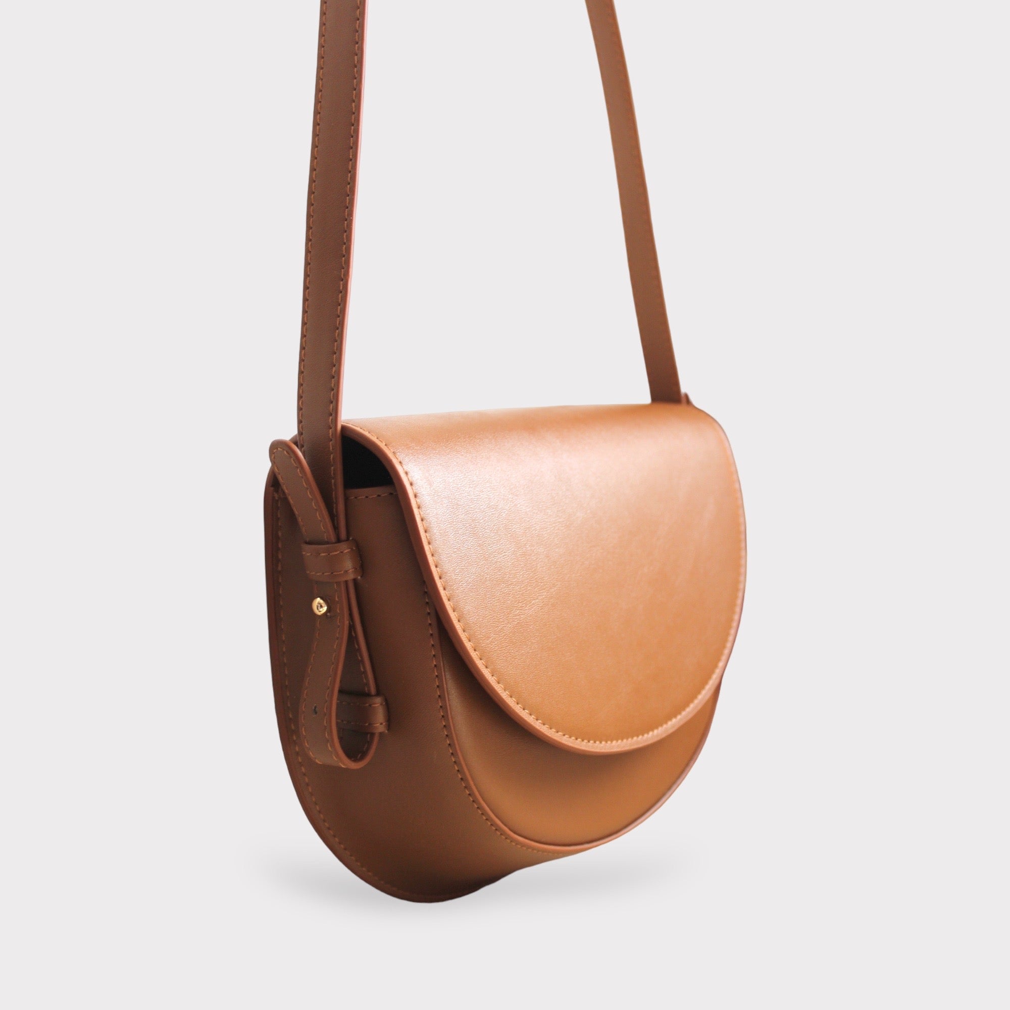 Coco - Apple Leather Saddle Bag - Brown