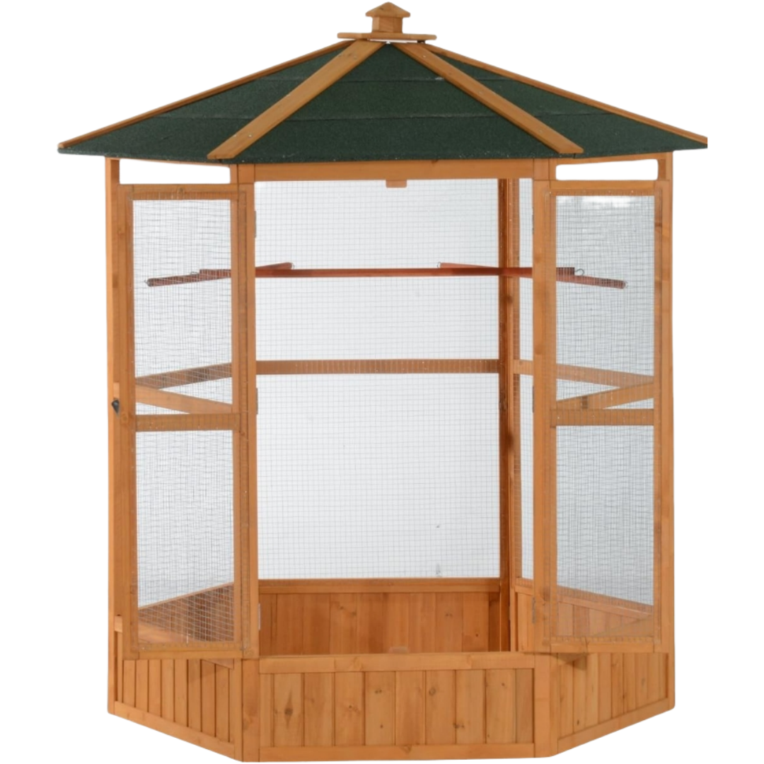 Stor sekskantet udendørs gangsti i træ med overdækket tag