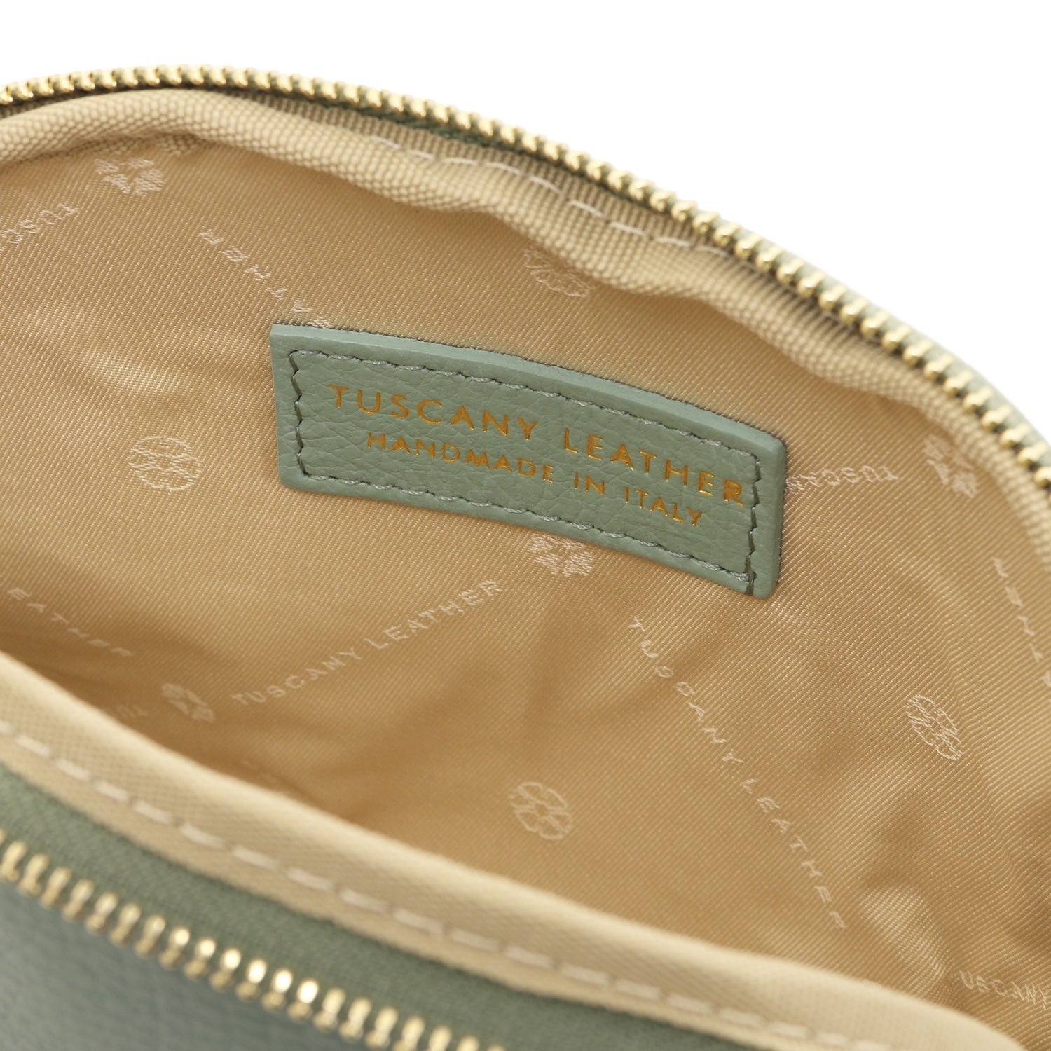Vera - Soft leather toiletry case | TL142438