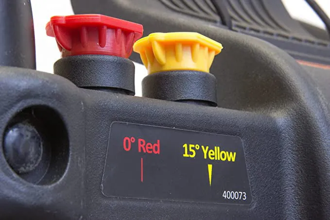 Nettoyeur haute pression à essence. 3400 PSI. 2,7 GPM. Moteur de 212 cm3. Conforme aux normes CARB.