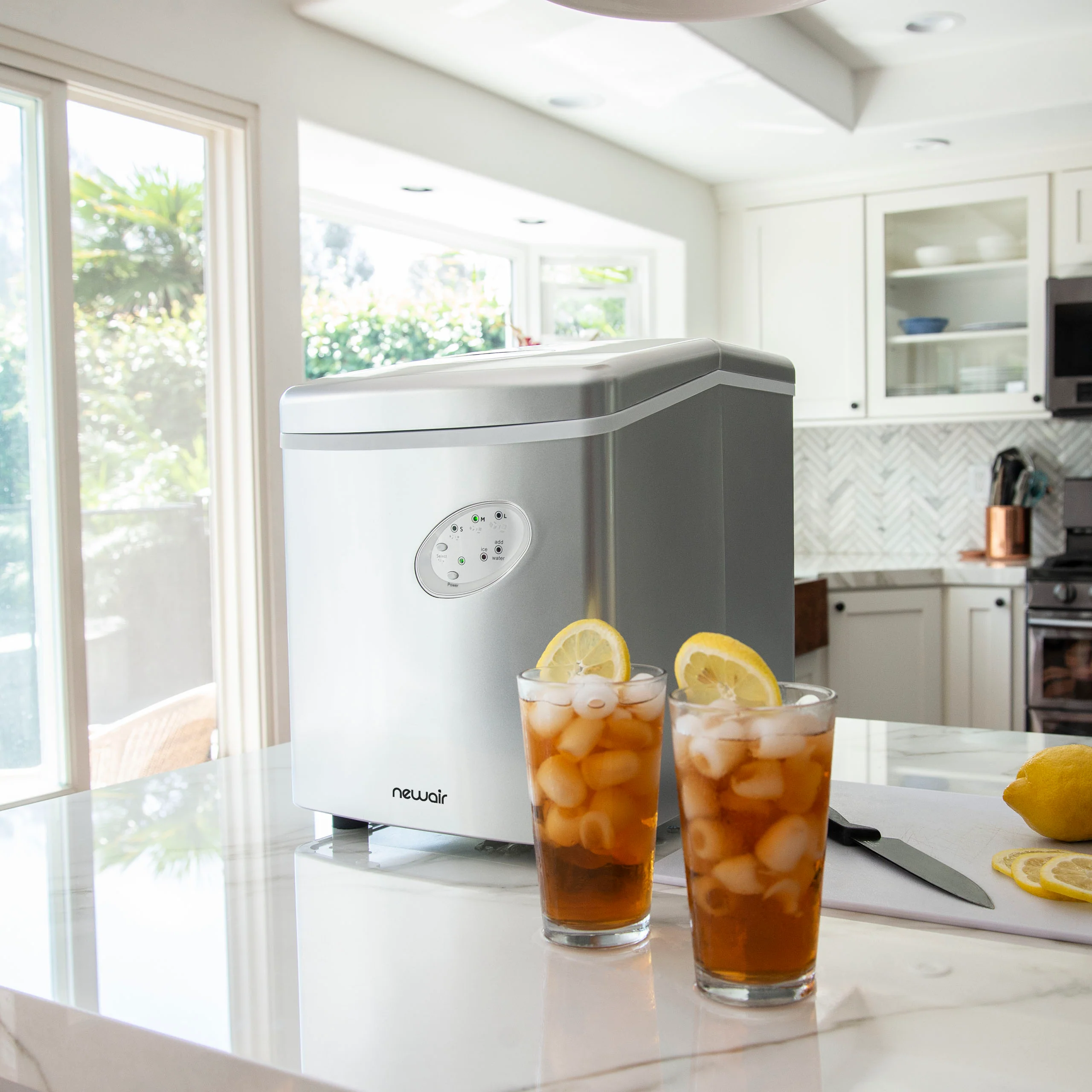 Newair® Tisch-Eiswürfelbereiter 2025 – Kugelförmige Eiswürfel