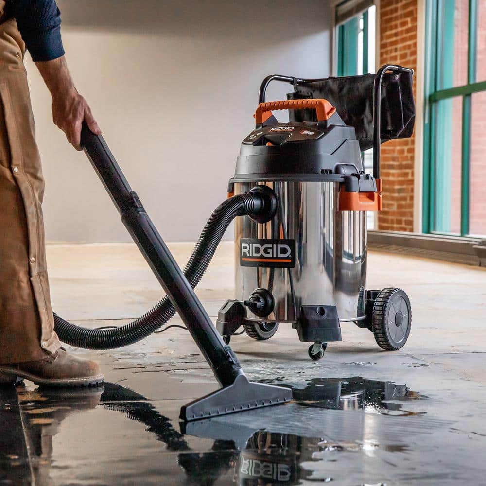 Aspirateur eau et poussière NXT 2025, 16 gallons (60 litres), 6,5 HP (puissance maximale), en acier inoxydable, avec filtre à poussière fine, tuyau verrouillable et accessoires WD1956