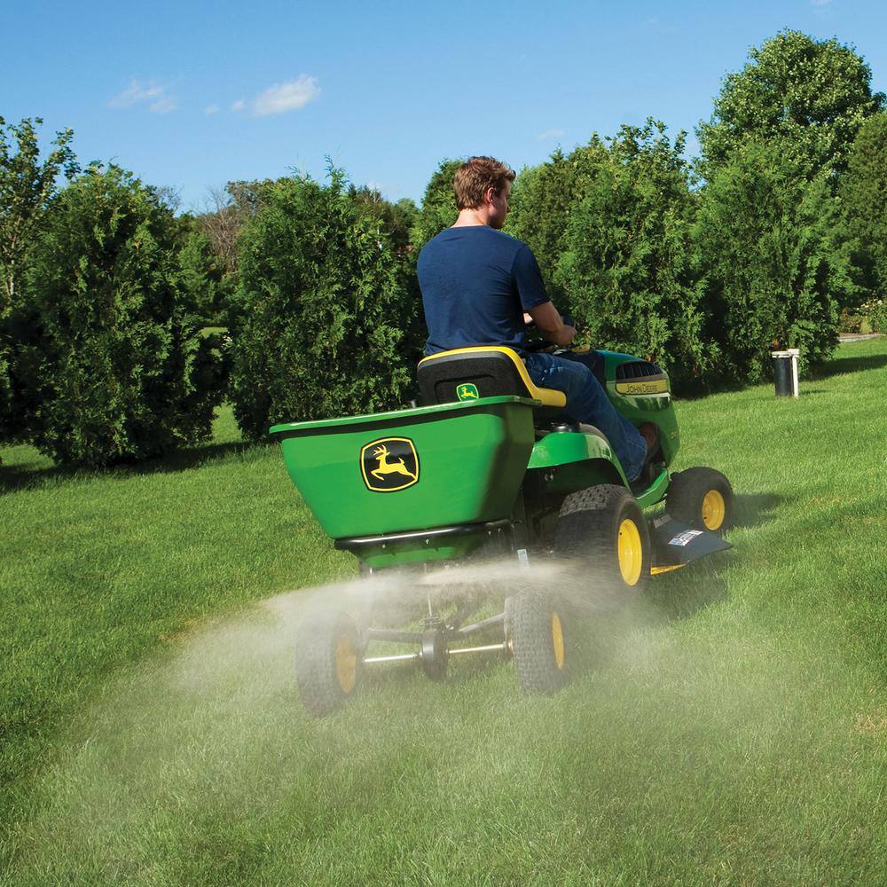 2025 John Deere bugserbar spreder, 175 lb. diffuser, rustbestandig polyethylenbeholder, universal pasform