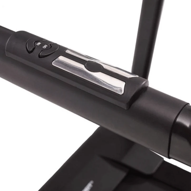 2025 CS 4000 Løbebånd – 12 programmer. Kinomap-kompatibel og ledpolstret overflade