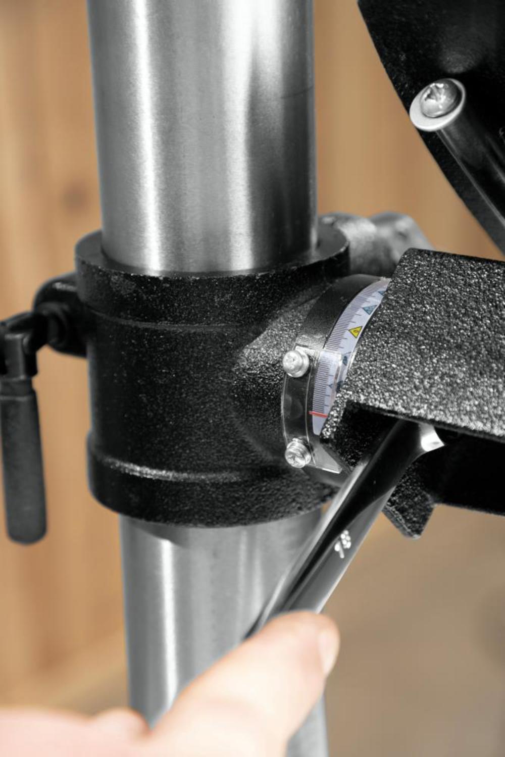 Perceuse à colonne d'établi 12