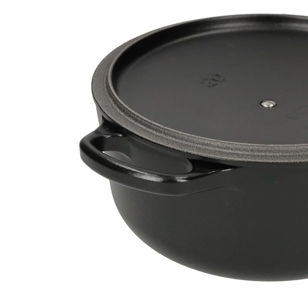 2025 Le Creuset - Signature Rund Stege-/Sauterpande Mat Sort 20cm 2,4L (Sort Indvendigt)