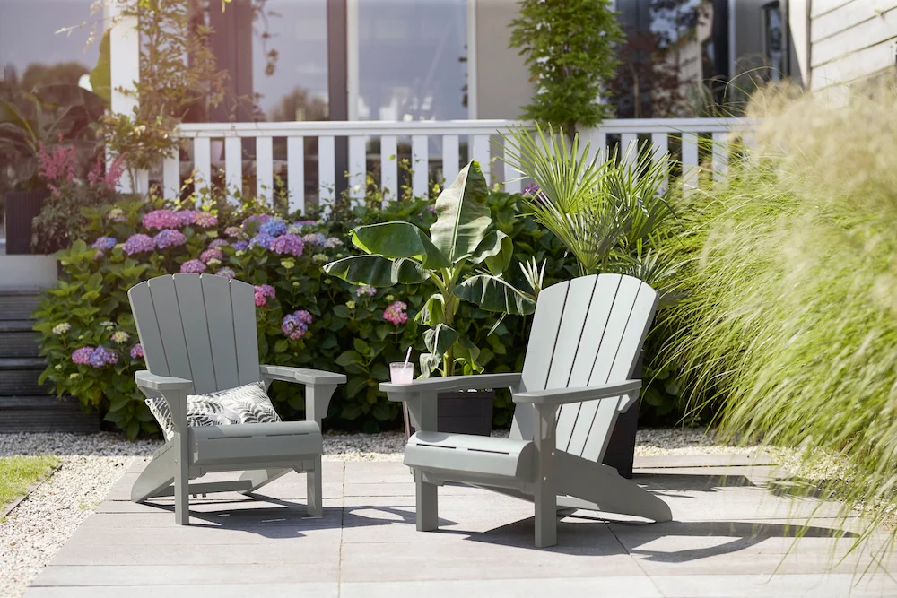 2025 FORSALG: SEPTEMBER – Keter Alpine Adirondack Stol – Grå