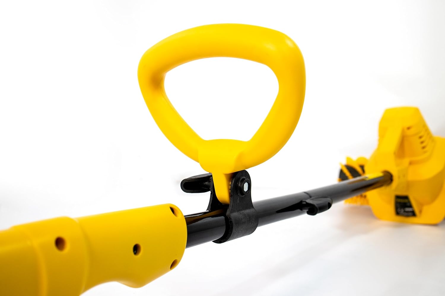 Garland Roll&Comb 502E-V19 - Elektrisk kunstgræsfejer/kammaskine med stikkontakt - 1.600 W effekt, 15,6 kg vægt, 40 cm arbejdsbredde med justerbar højde. 40 L opsamlingspose. Velegnet til overflader op til 350 m².