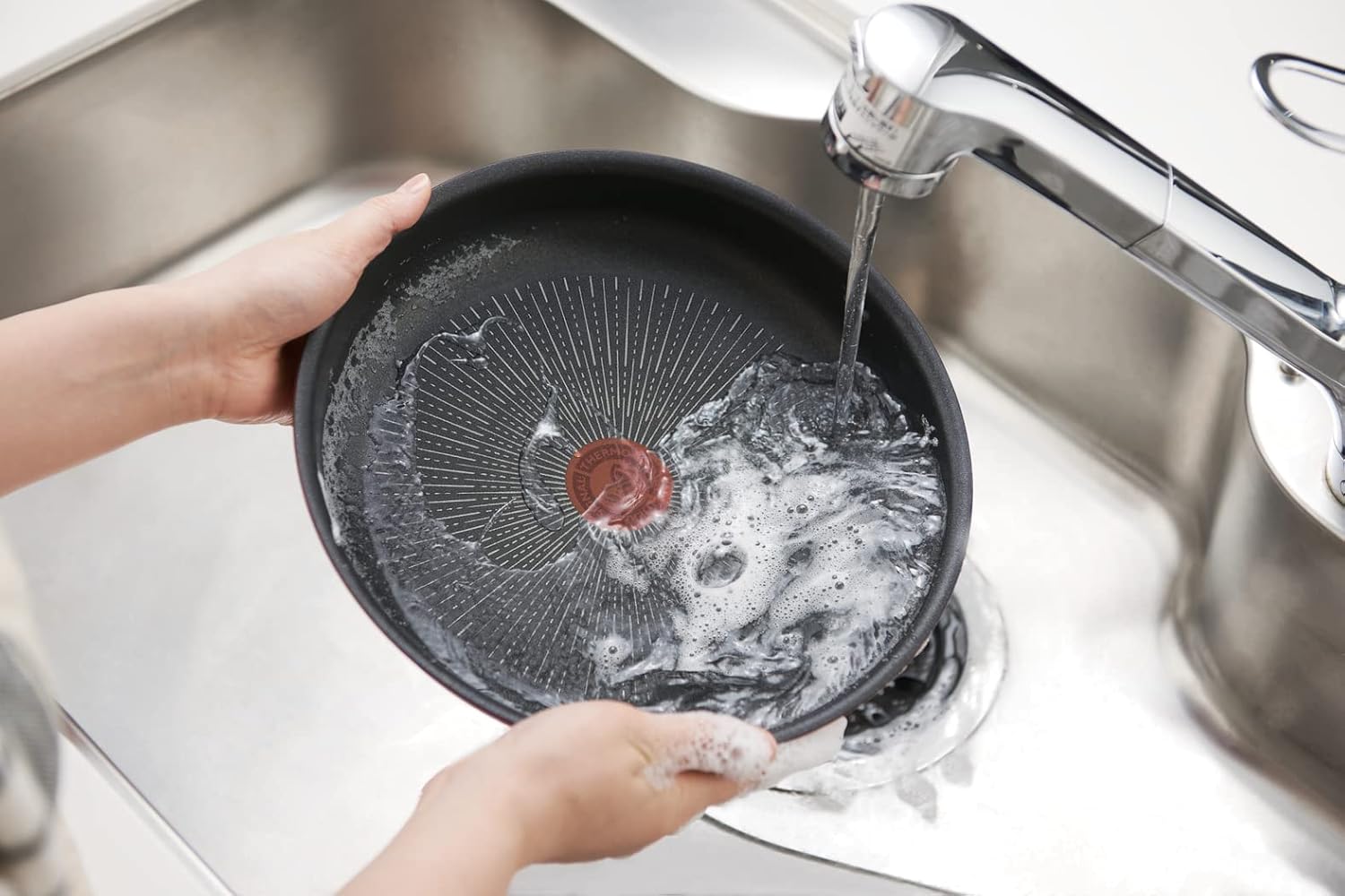 Tefal Ingenio Unlimited On – 3er-Set Töpfe (16/18/20 cm) + abnehmbarer Griff | Induktionsgeeignet, antihaftbeschichtet, mit Titanbeschichtung, Thermo-Signal, PFOA-frei, spülmaschinen- und ofenfest