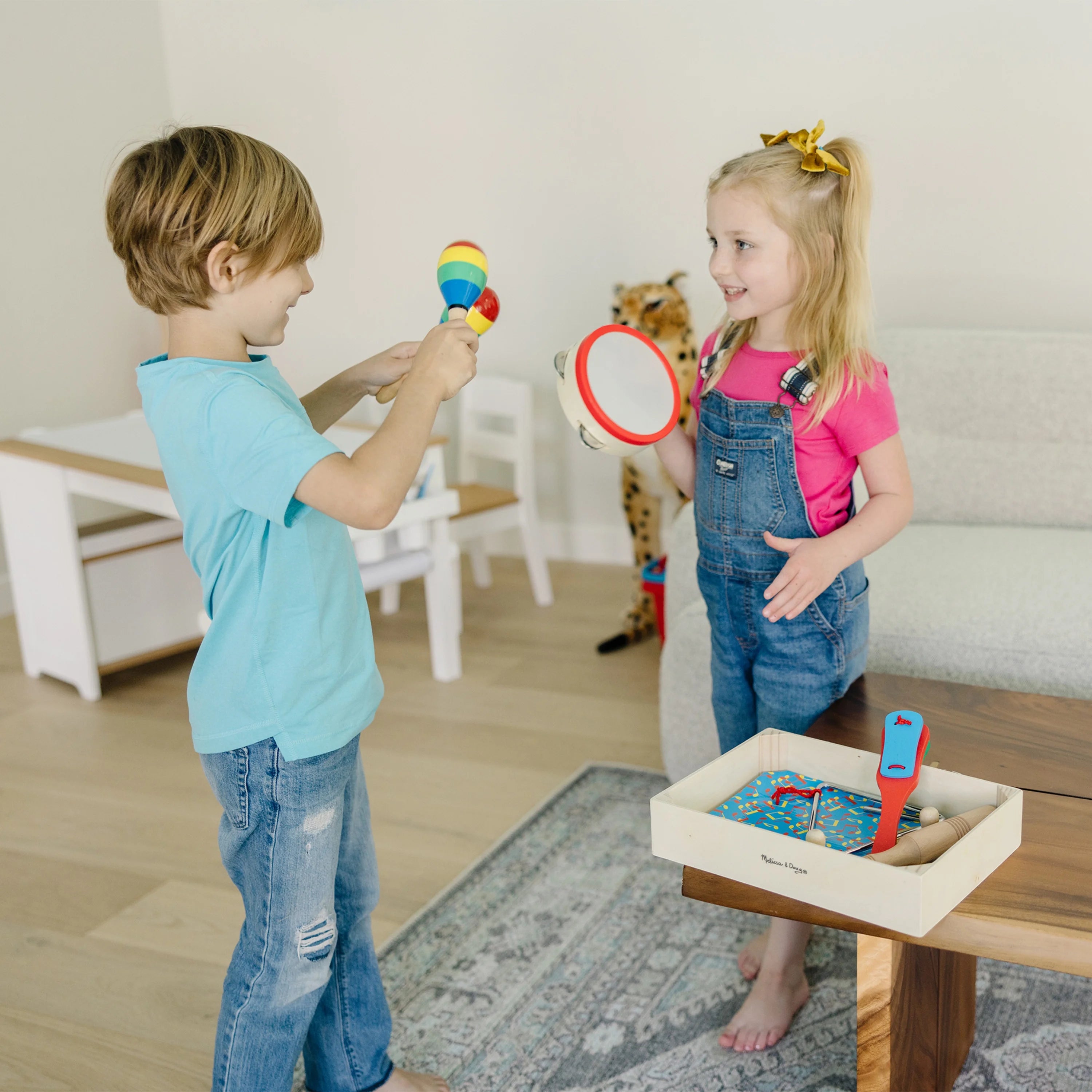 Melissa & Doug Band-in-a-Box Klatschen! High Five! Tap! – 10-teiliges Musikinstrumenten-Set